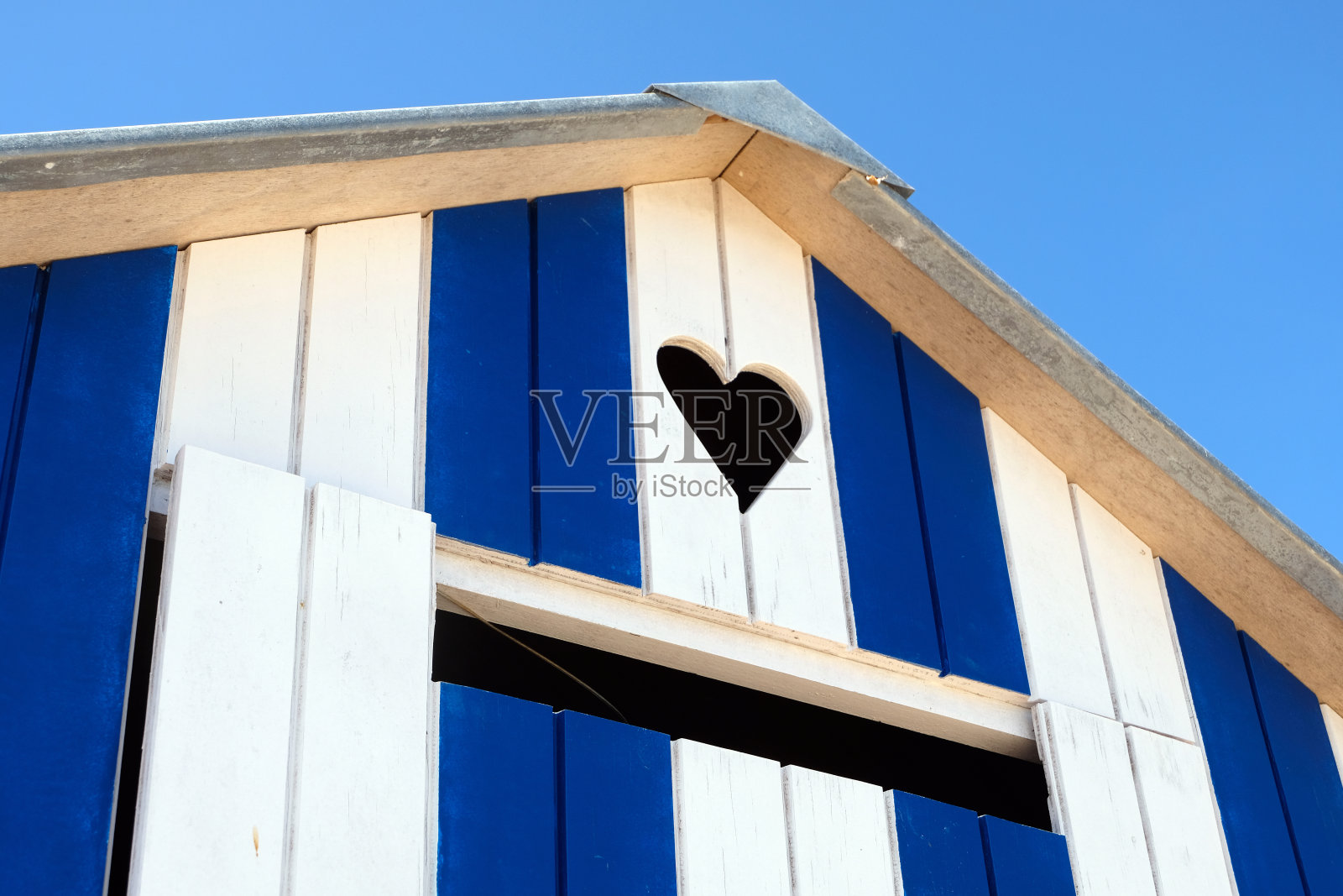 有爱心的沐浴小屋照片摄影图片