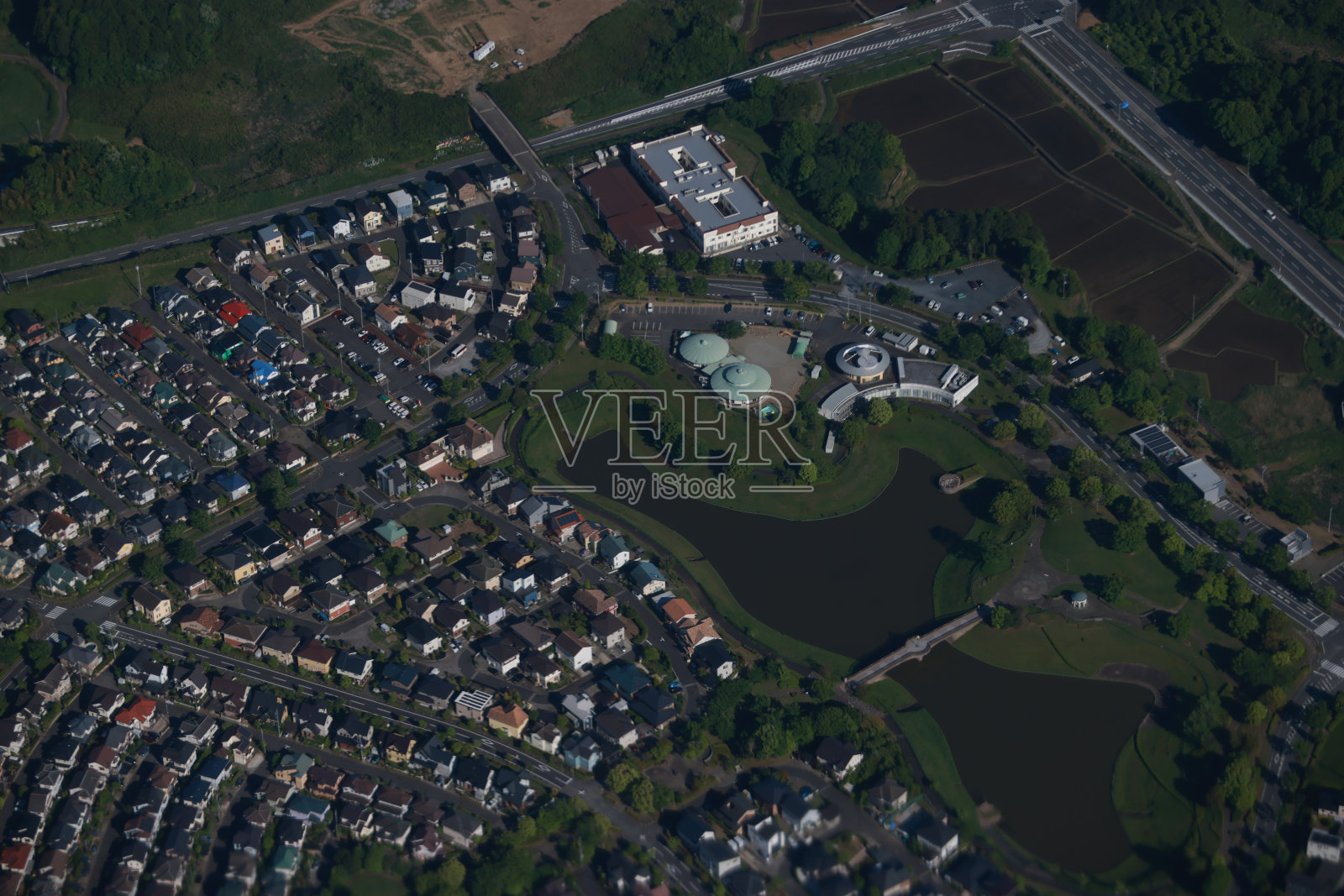 日本茨城县阿美镇的部分鸟瞰图。照片摄影图片