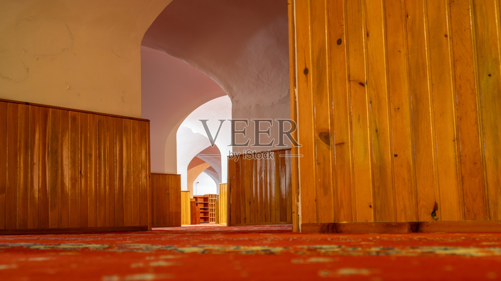 伊斯坦布尔Karaköy的地下清真寺。也被称为kur<s:1> unlu清真寺照片摄影图片