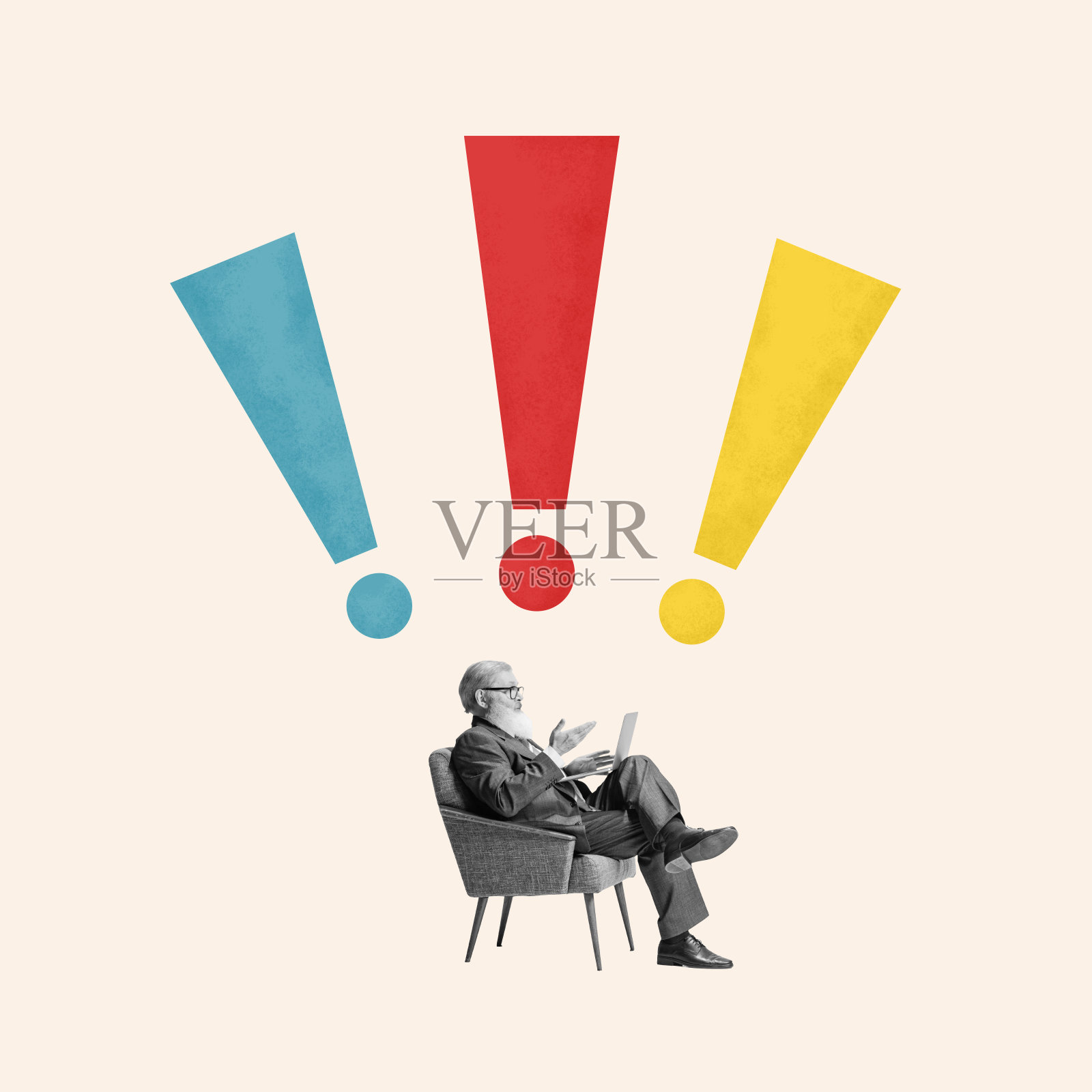 当代艺术拼贴。商人坐在椅子上,单色的笔记本电脑,在米色的背景下,他的头上有彩色的注意标记。照片摄影图片