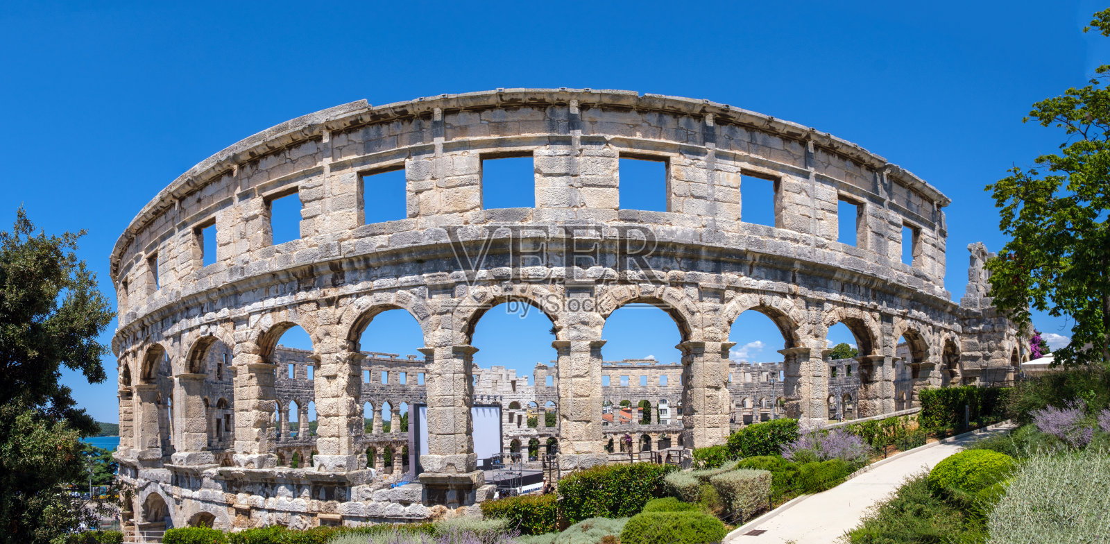 克罗地亚普拉的罗马圆形剧场。照片摄影图片