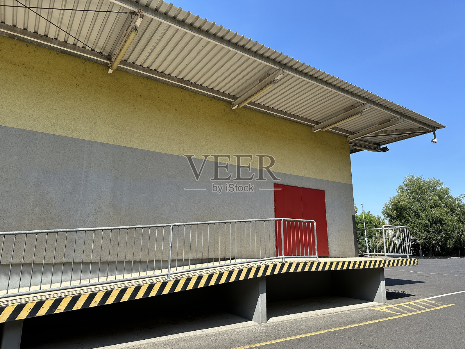 工业区的仓库照片摄影图片