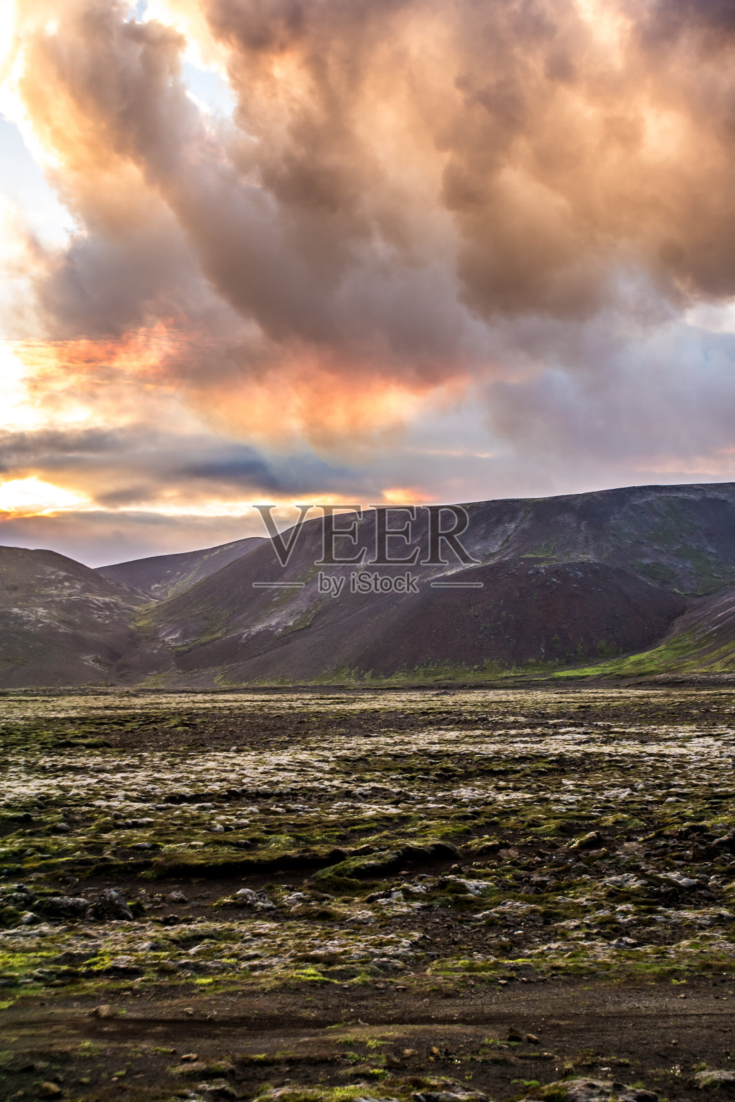 冰岛格林达维克火山爆发照片摄影图片
