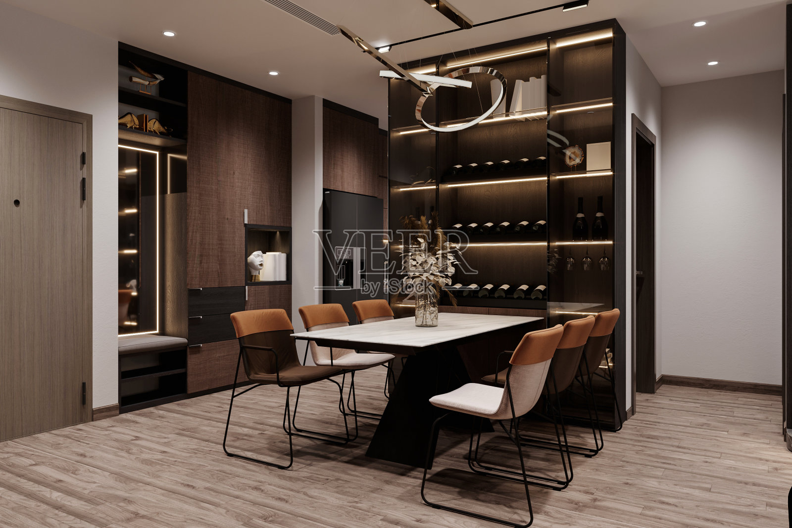 黑暗宽敞的用餐空间提供温暖的氛围。照片摄影图片