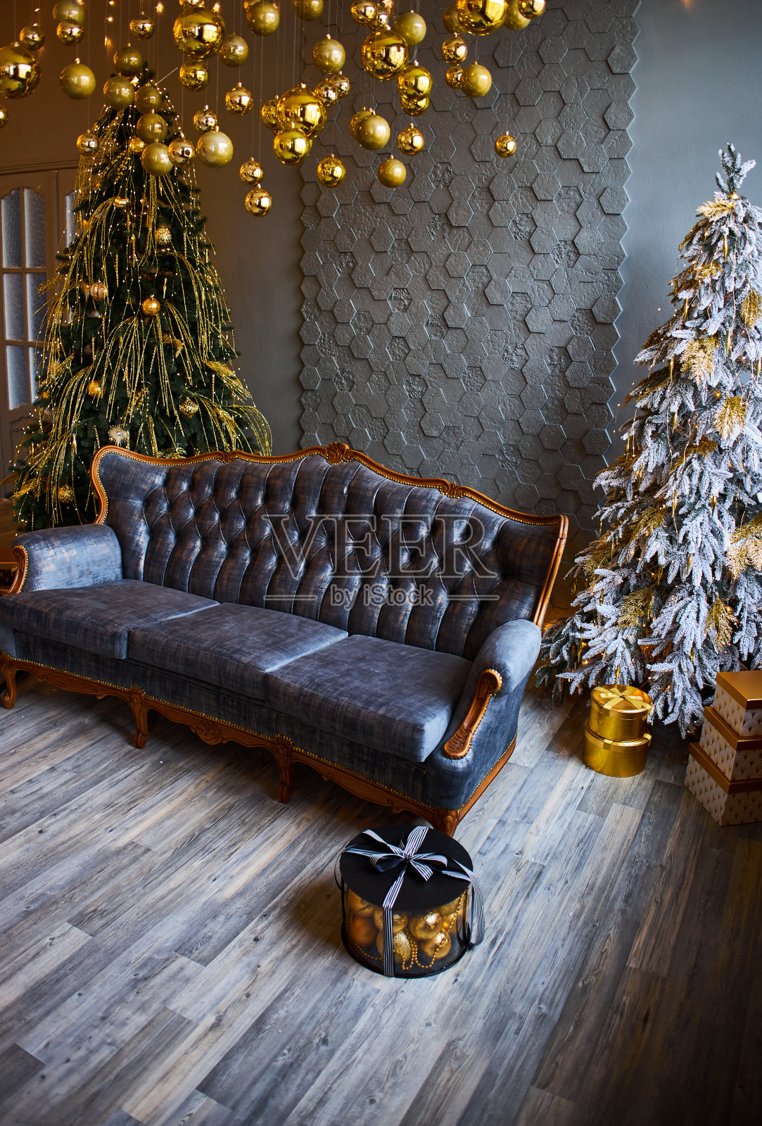 圣诞节和新年房间的豪华内饰。照片摄影图片