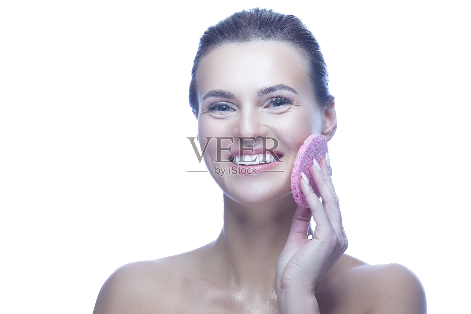 皮肤的概念。美丽皮肤健康美丽的头发女人的脸,干净的皮肤和自然的化妆在白色照片摄影图片