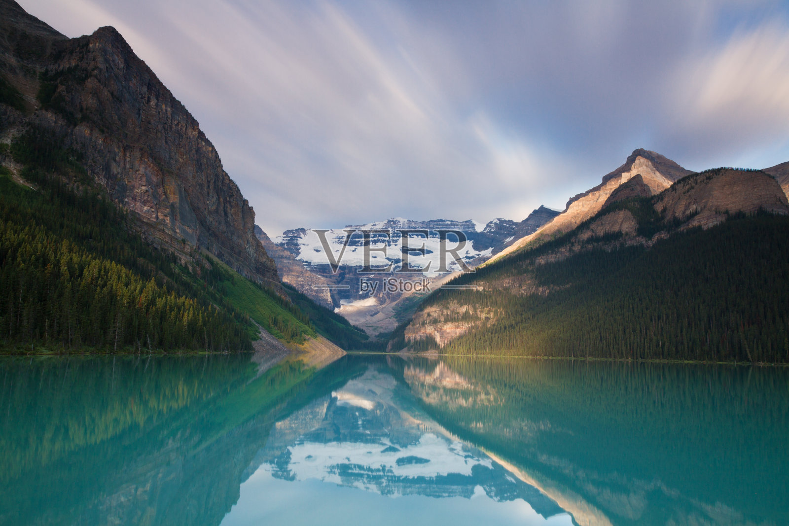 山对天湖的风景照片摄影图片