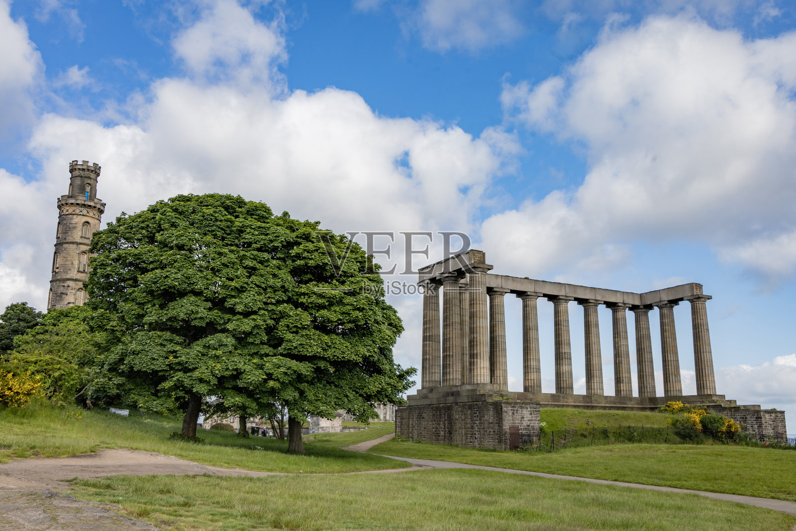 位于卡尔顿山上的苏格兰国家纪念碑和纳尔逊纪念碑照片摄影图片