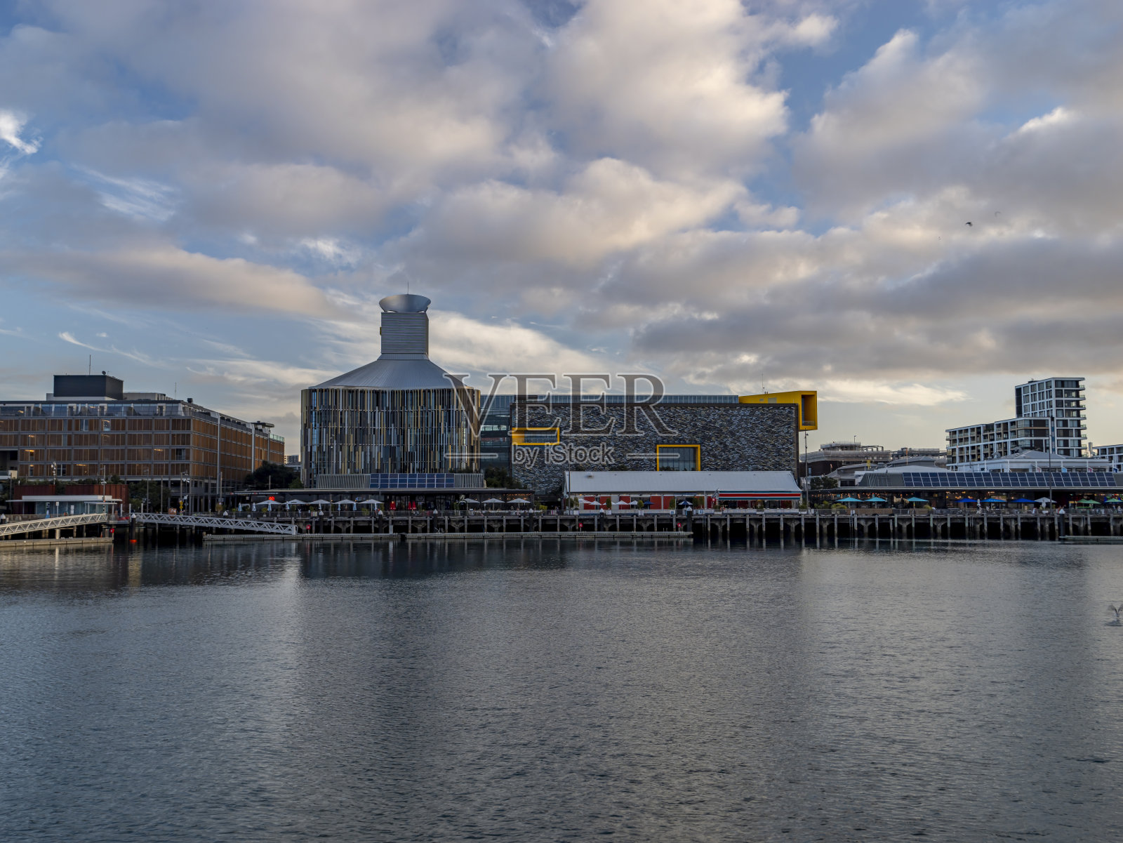 黄昏时分的新西兰奥克兰海滨照片摄影图片