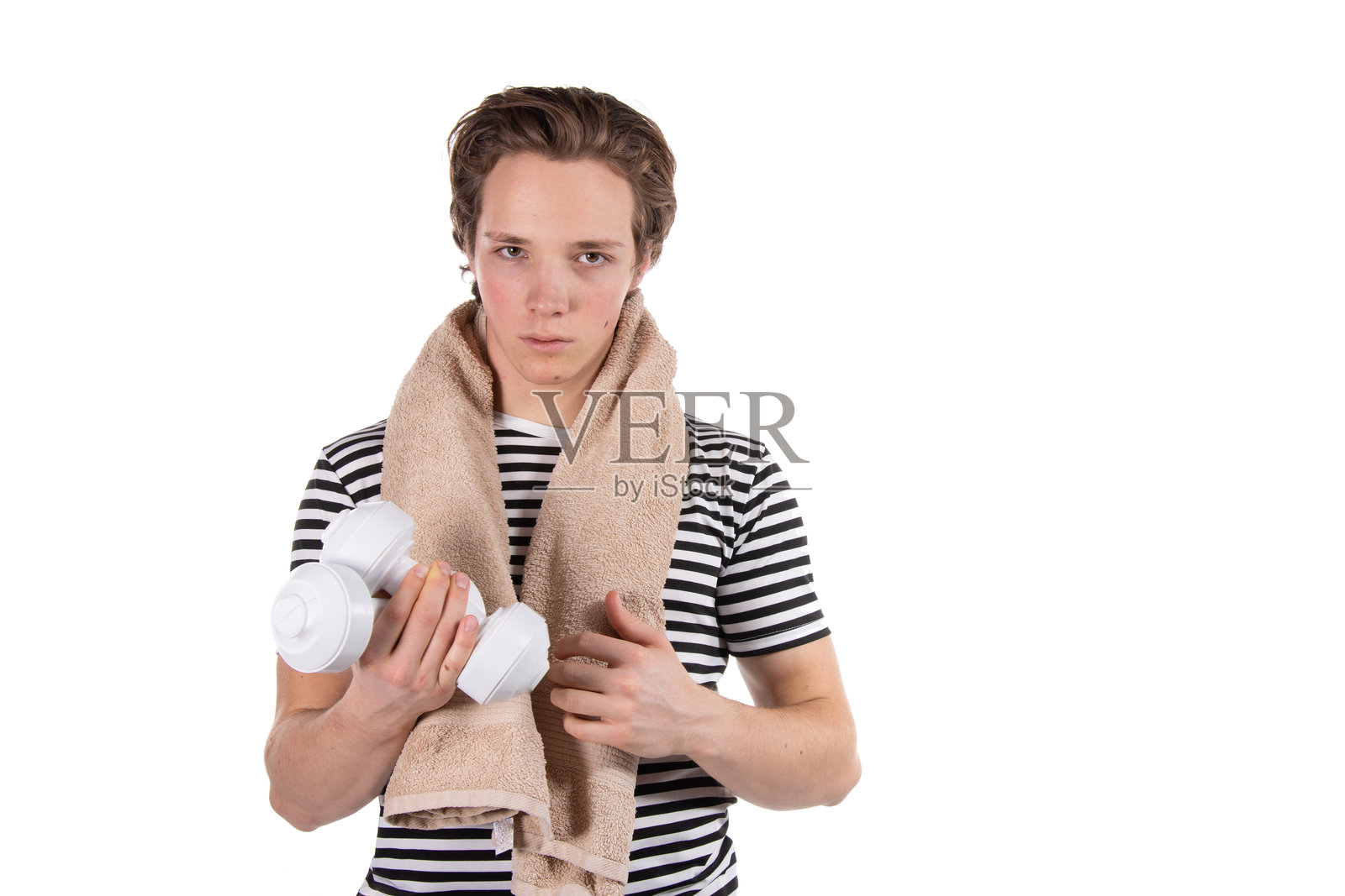 有魅力的年轻人在节食。照片摄影图片