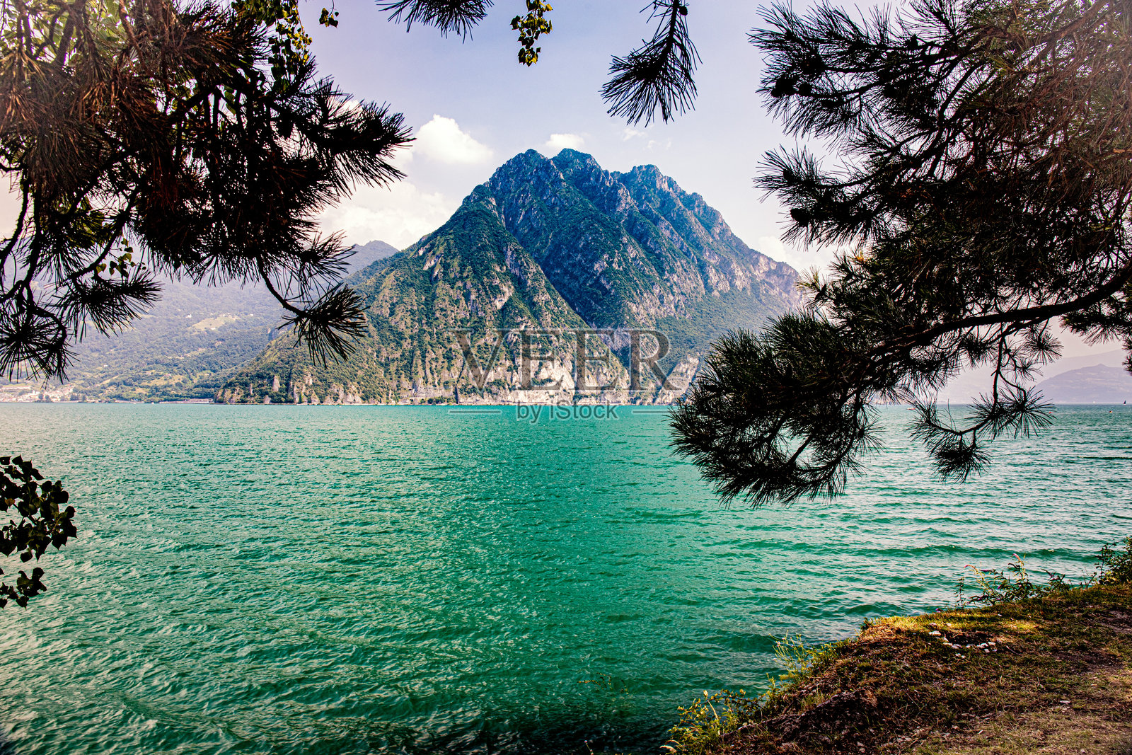 意大利北部伦巴第的伊塞奥湖和塞比诺自然公园照片摄影图片