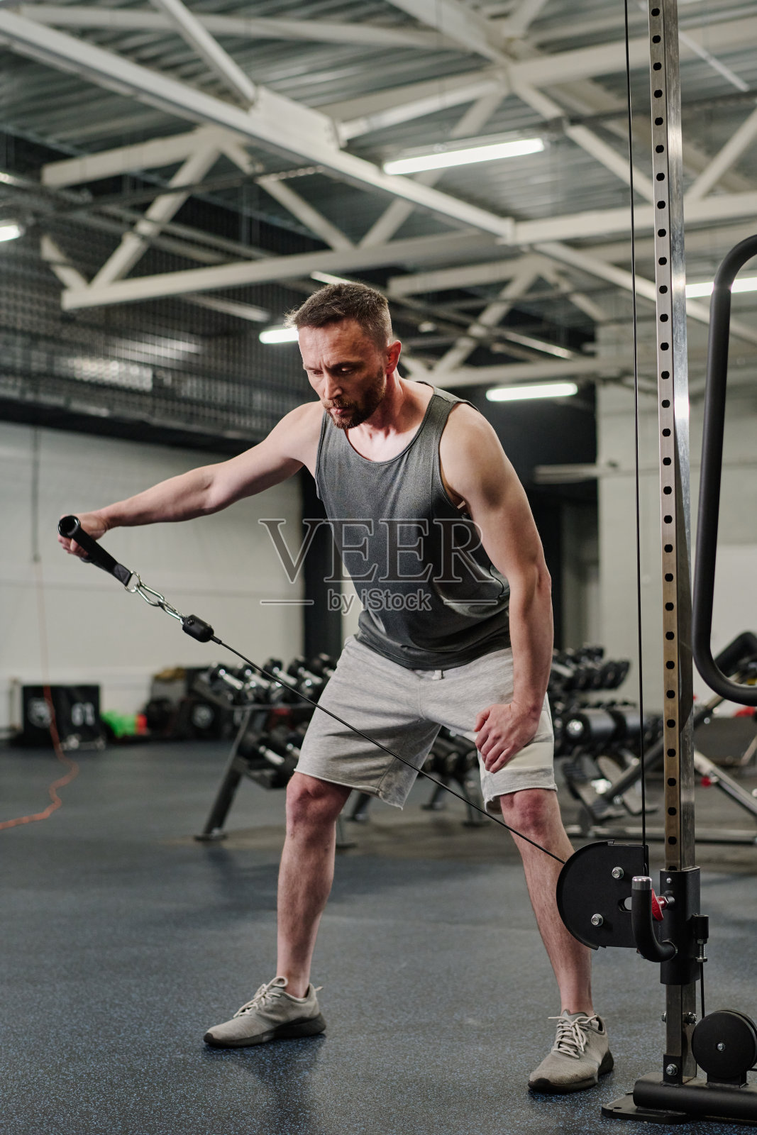 男子测试新运动照片摄影图片