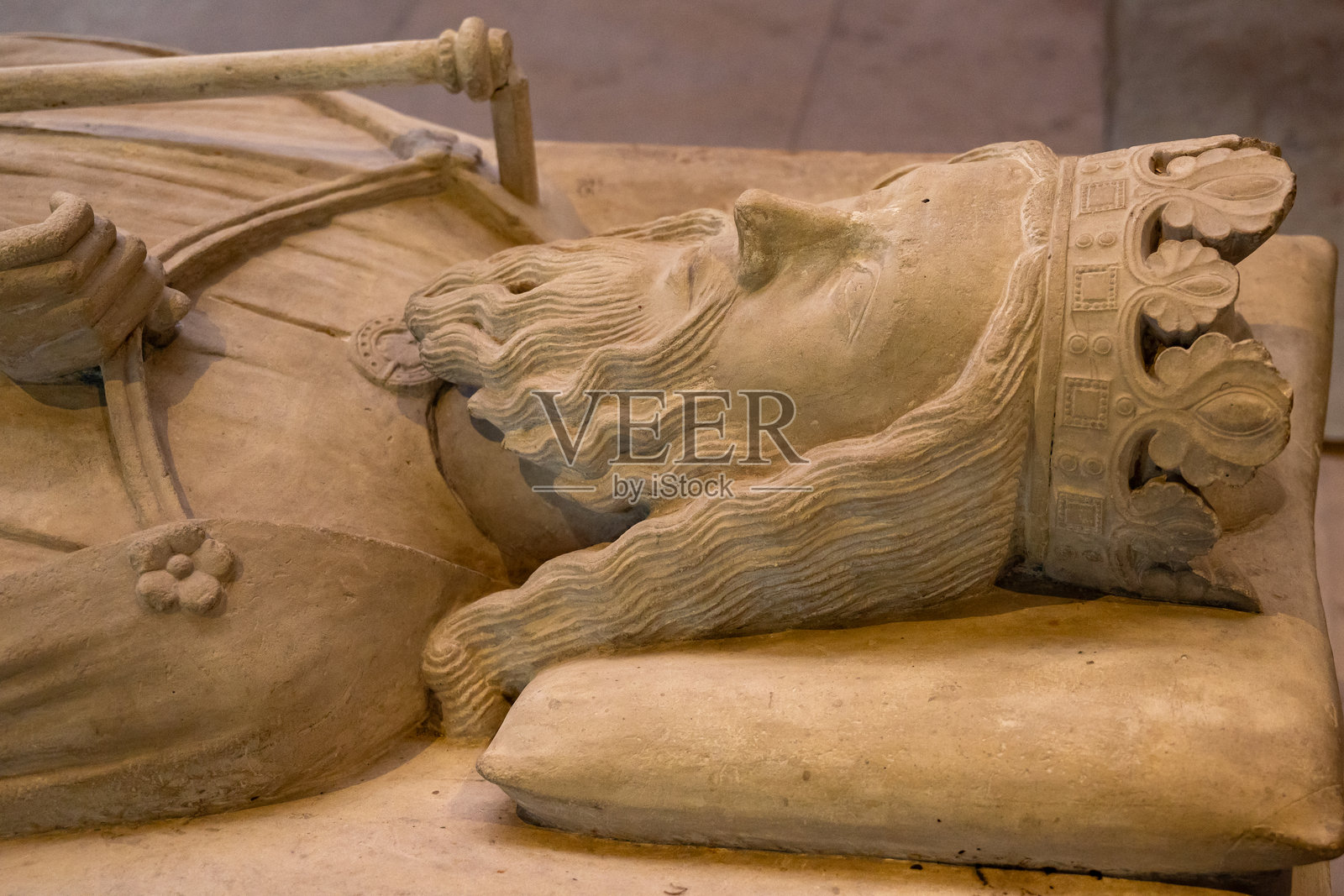 克洛维一世,法国巴黎圣德尼大教堂的第一位法郎国王照片摄影图片