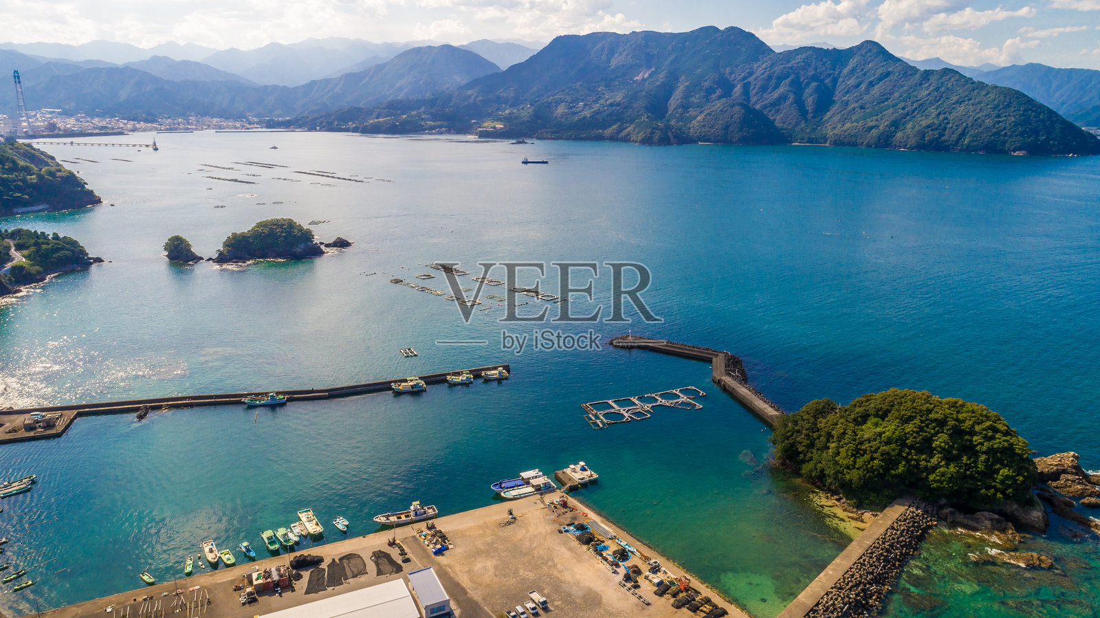 海上船只的高角度视角照片摄影图片