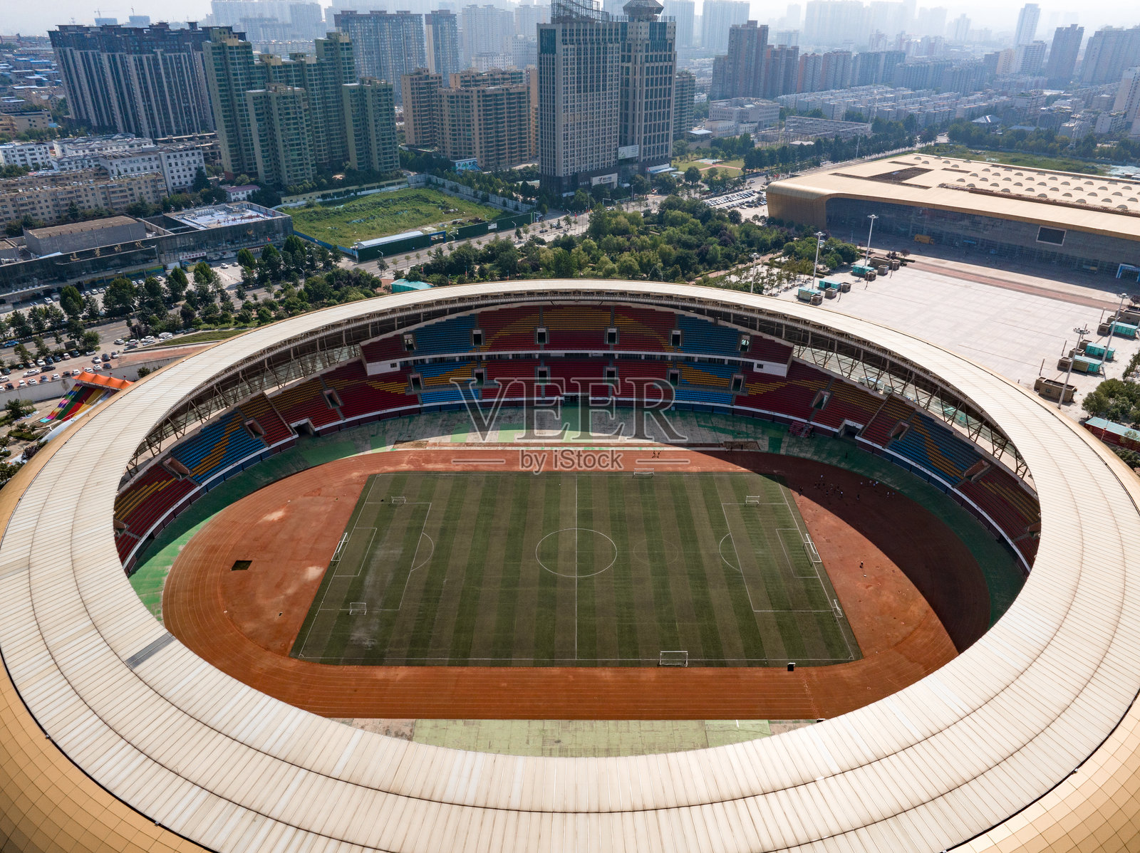 三门峡国际文博城和体育场照片摄影图片