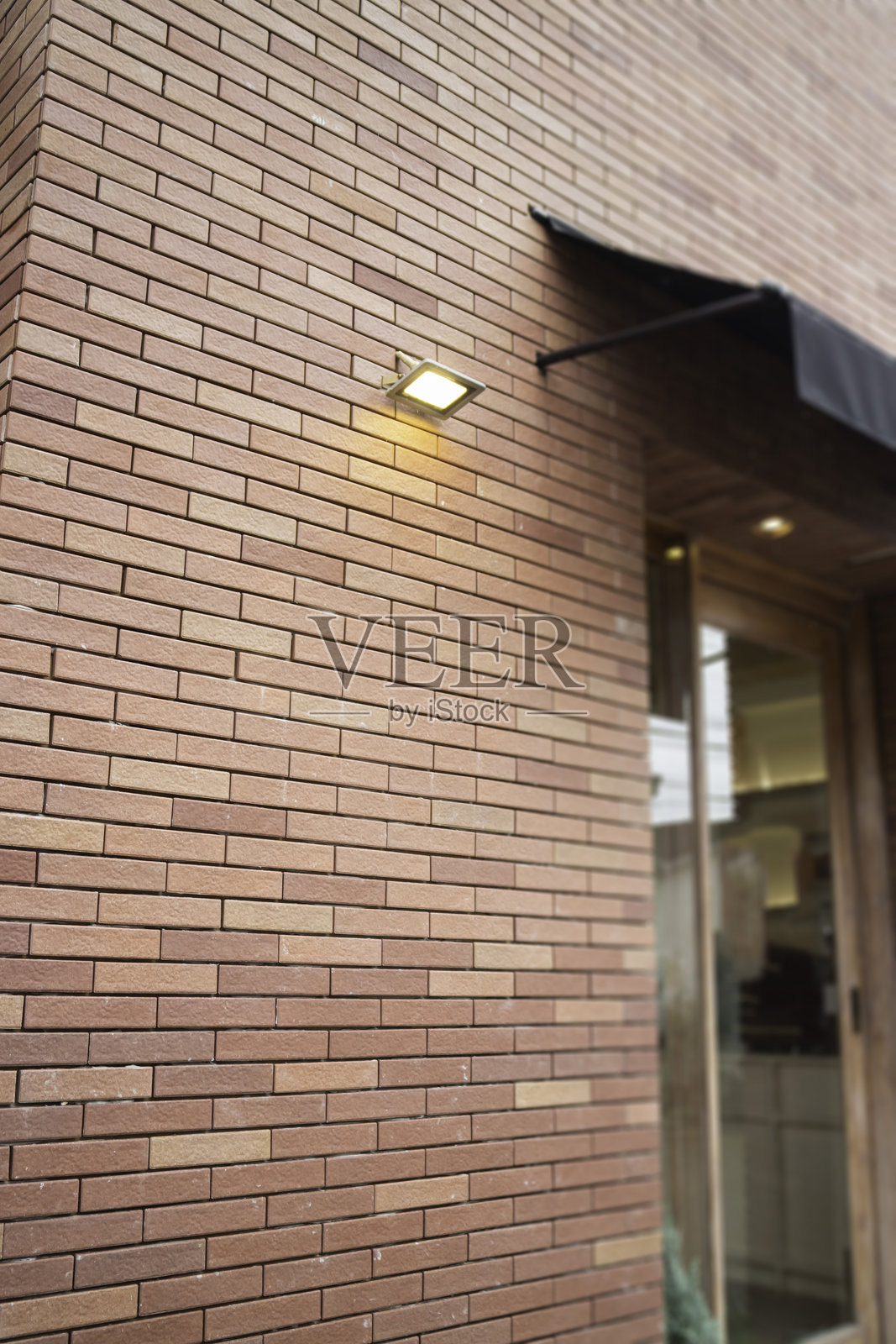 舒适的hygge装饰在放松的花园照片摄影图片