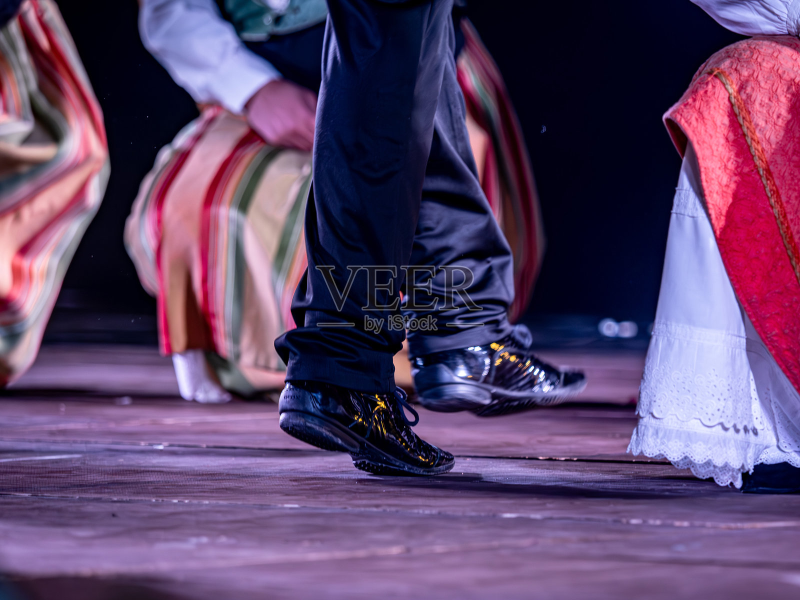 民间舞者的脚的细节照片摄影图片