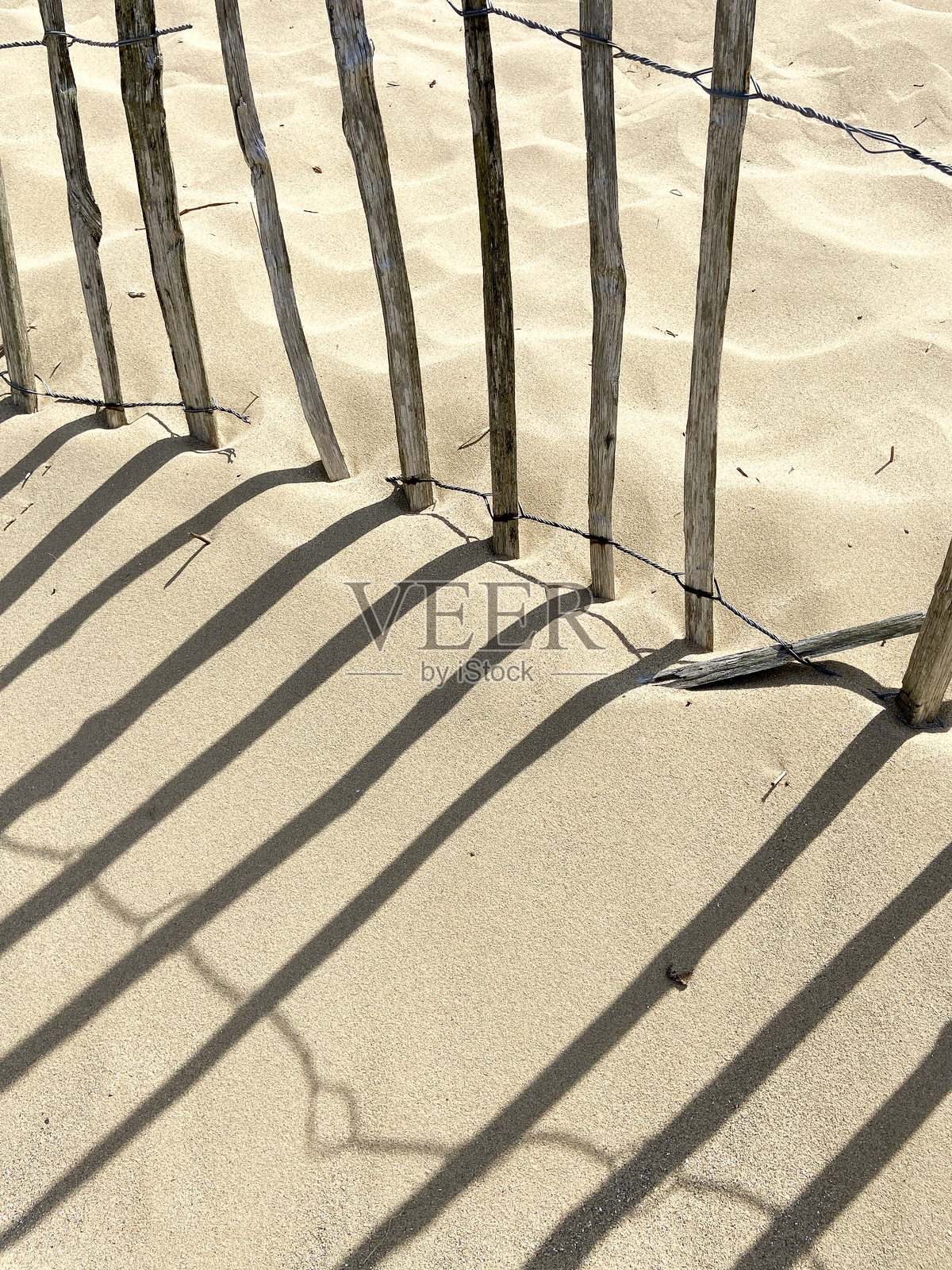 栅栏的影子照片摄影图片