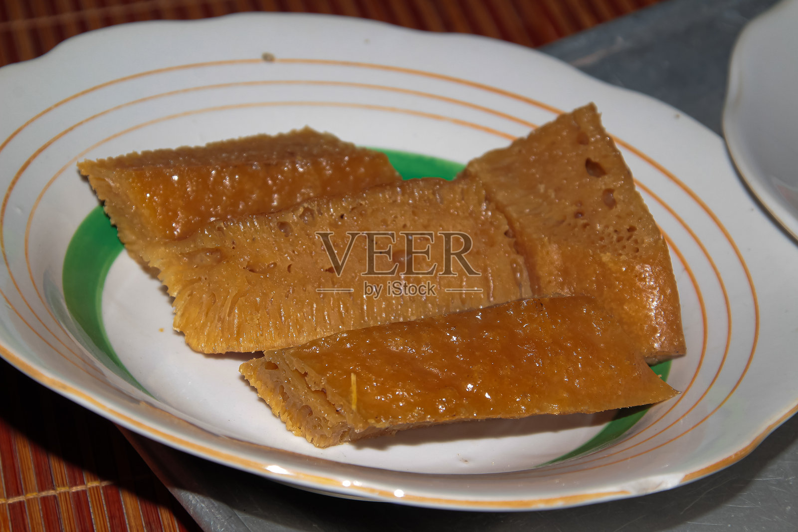 糯米糕印尼龙目岛的传统仪式菜照片摄影图片