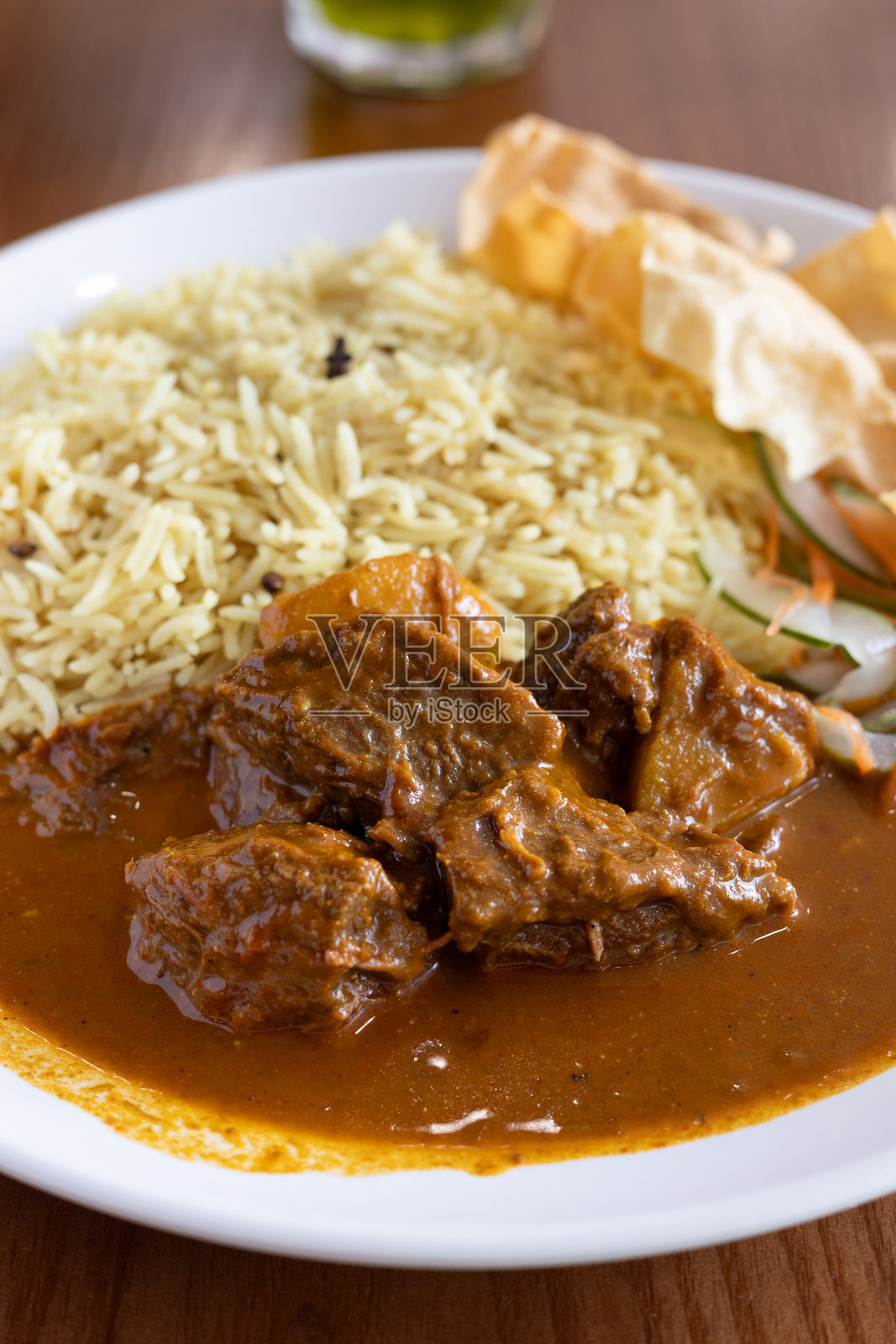 牛肉咖喱饭照片摄影图片