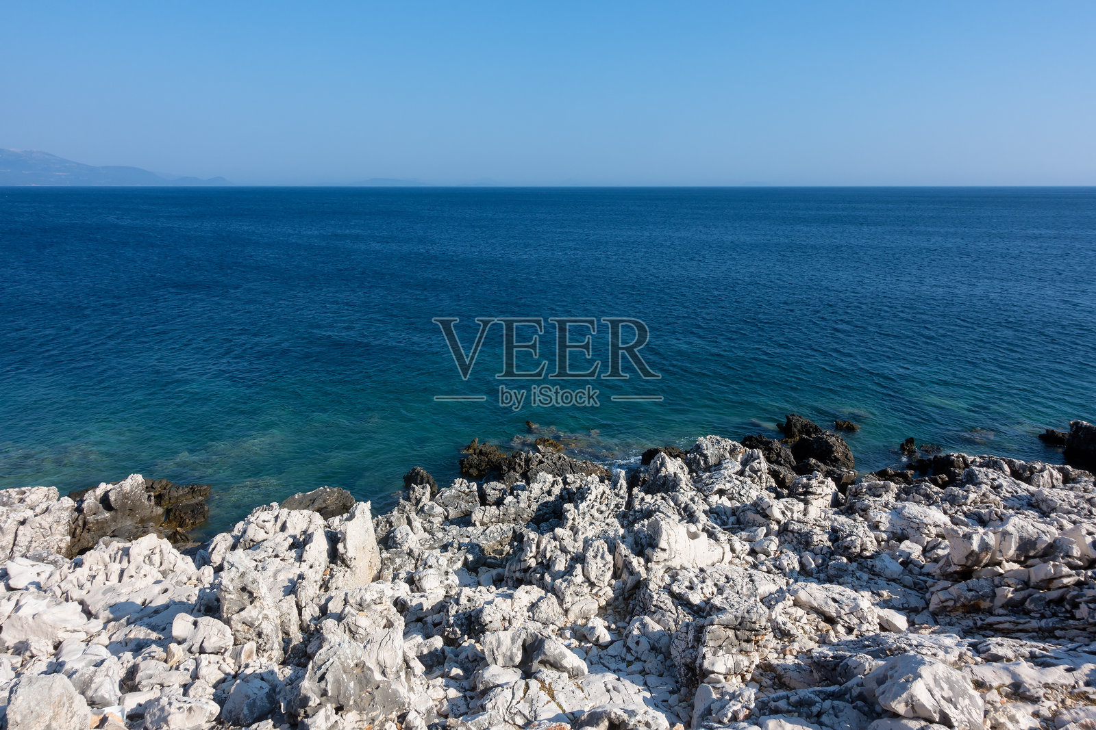 希腊卡斯托斯岛沿海的壮丽风景照片摄影图片