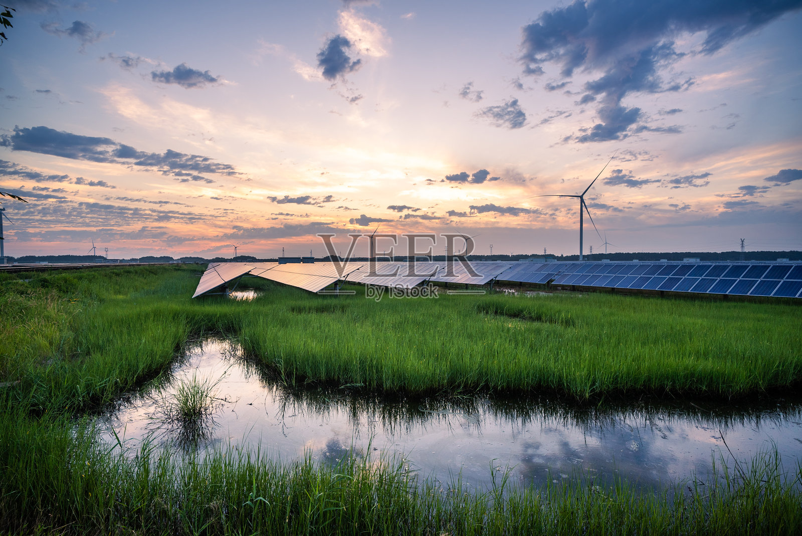 太阳能光伏发电站照片摄影图片