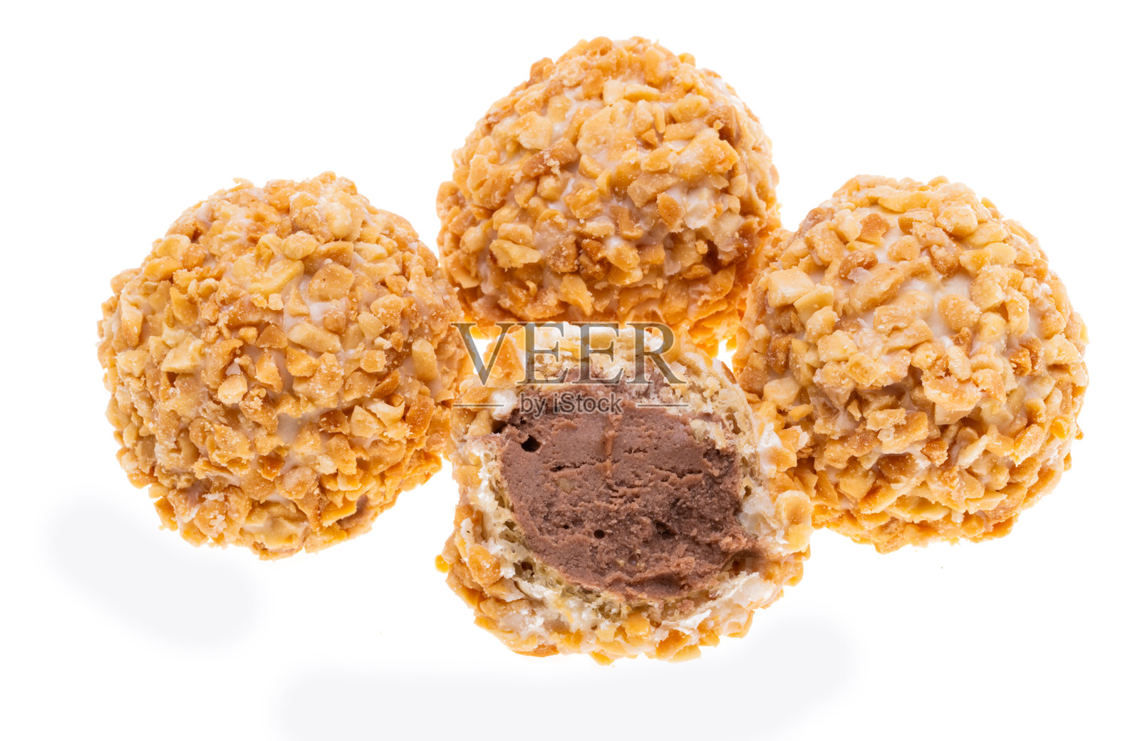 坚果松露巧克力,孤立展示照片摄影图片