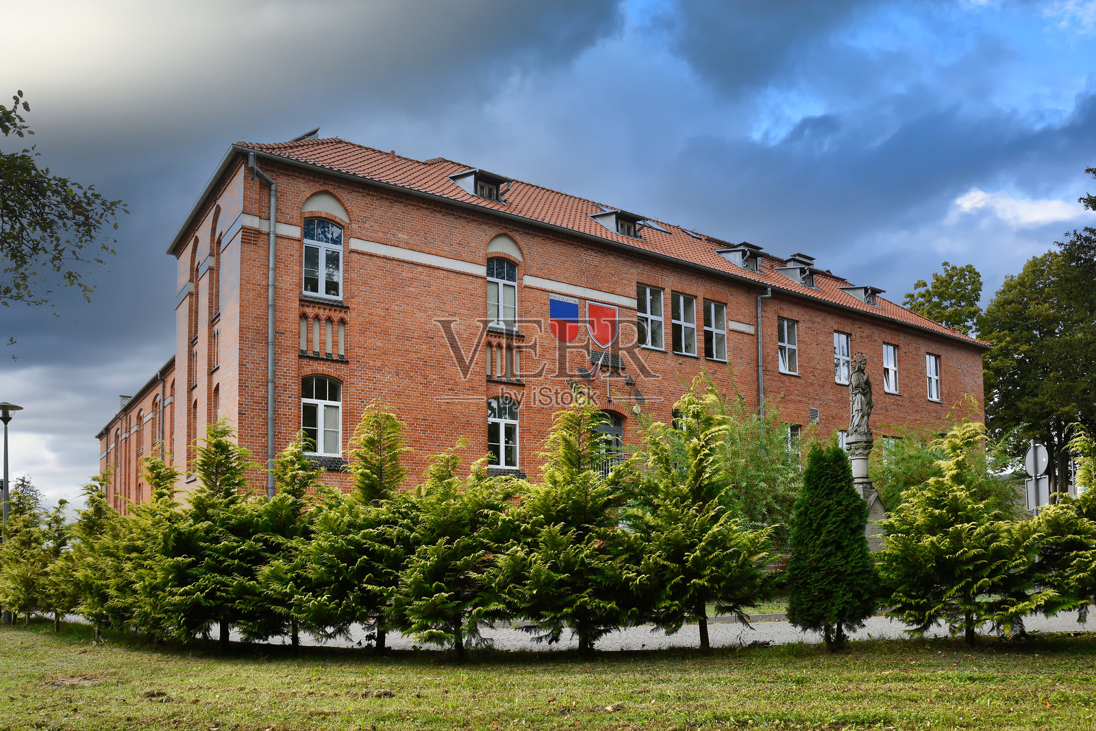 巴尔切沃的新哥特式医院,波兰照片摄影图片