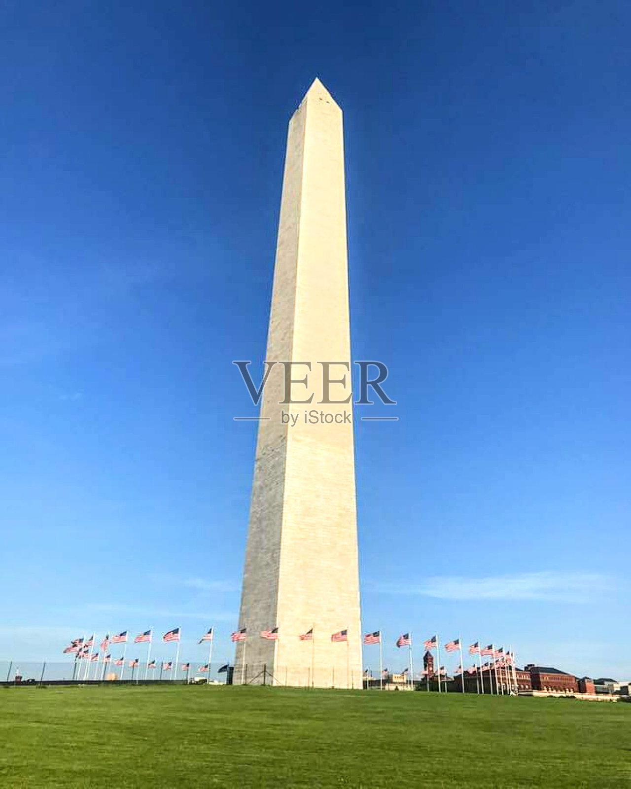 华盛顿纪念碑是位于华盛顿特区国家广场上的一座方尖碑。照片摄影图片