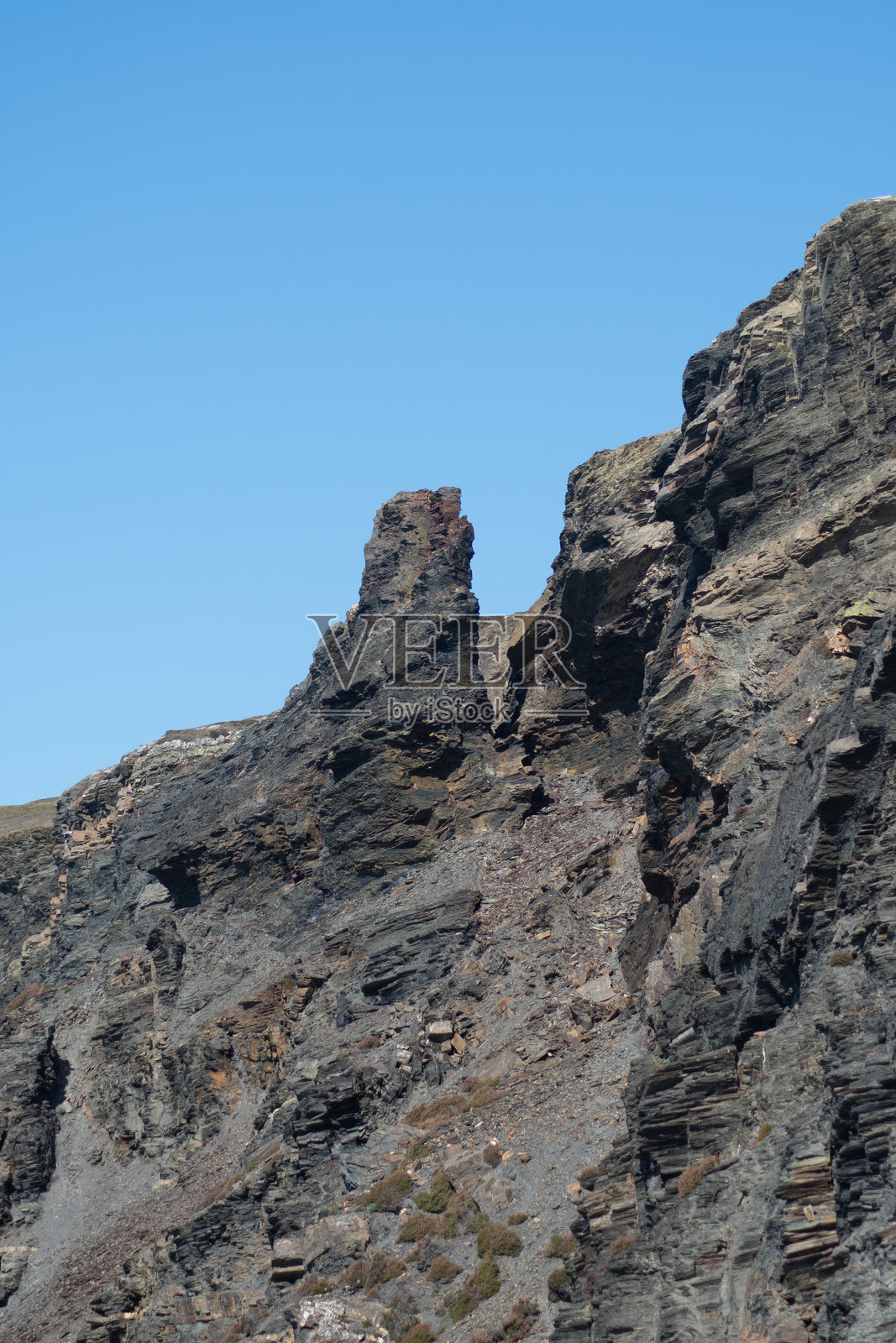 北康沃尔海岸斯特朗格斯海滩的悬崖照片摄影图片