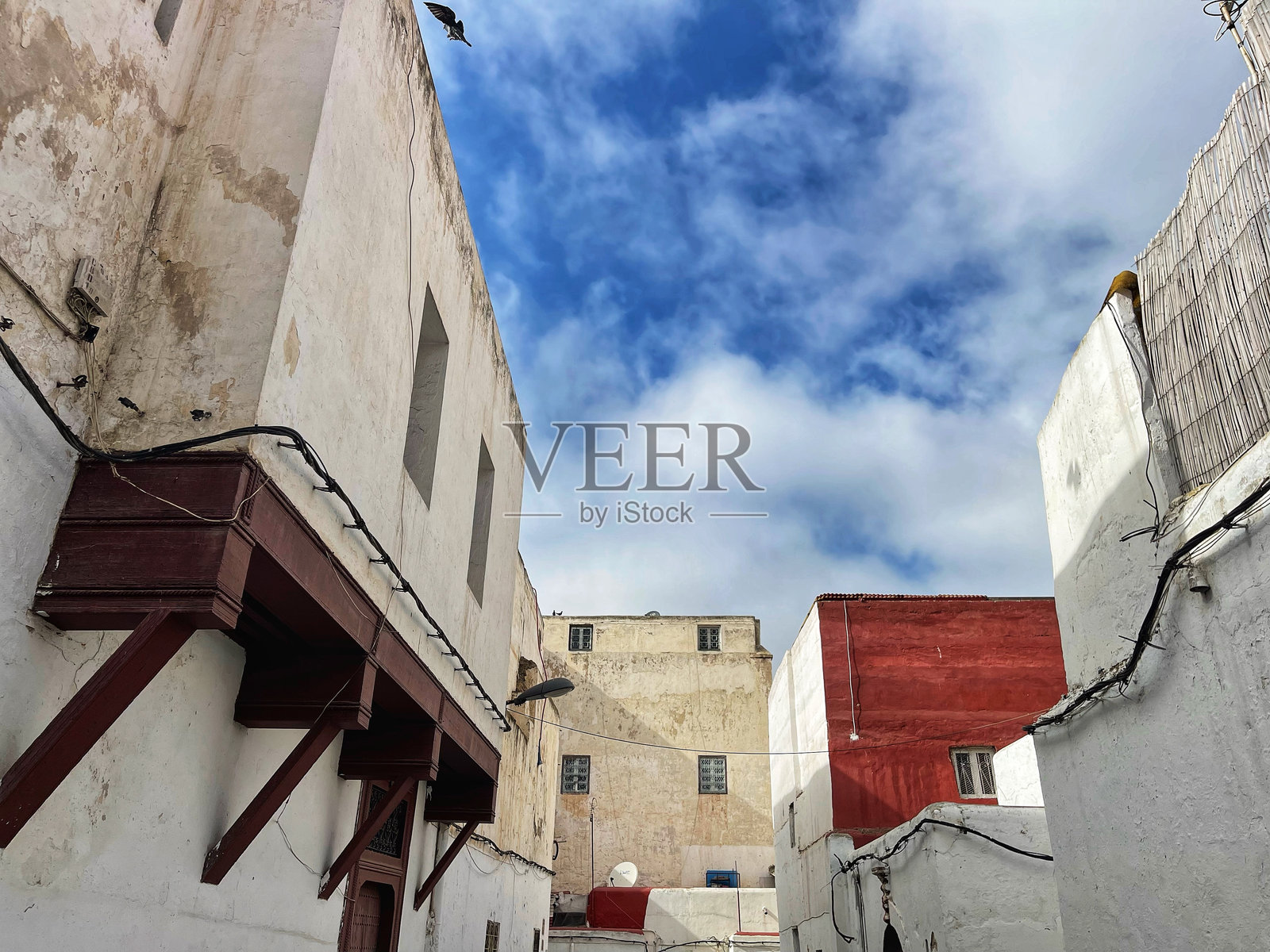 摩洛哥卡萨布兰卡哈布斯的老建筑。哈布斯历史建筑的景观。照片摄影图片