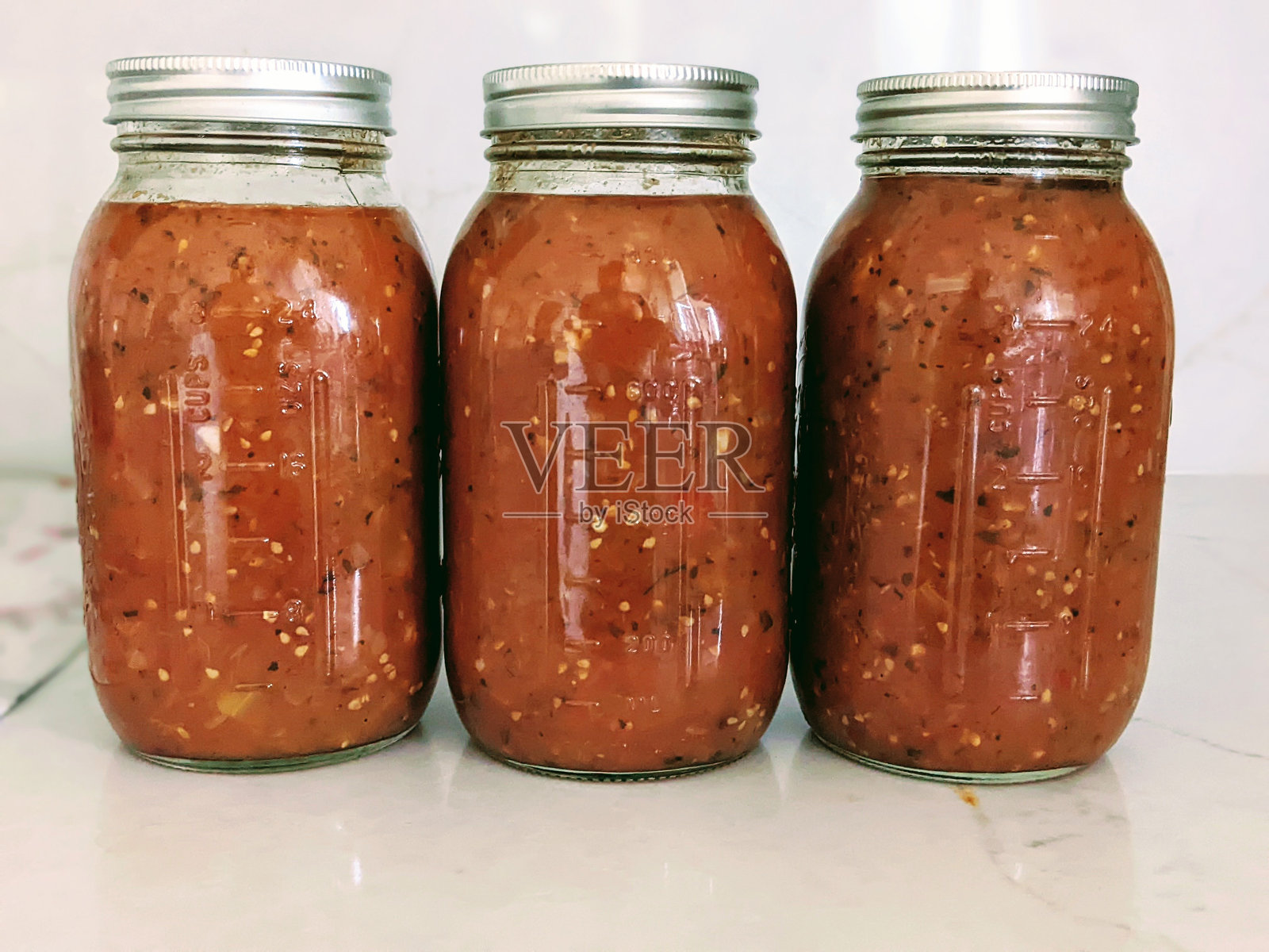 罐装番茄酱照片摄影图片