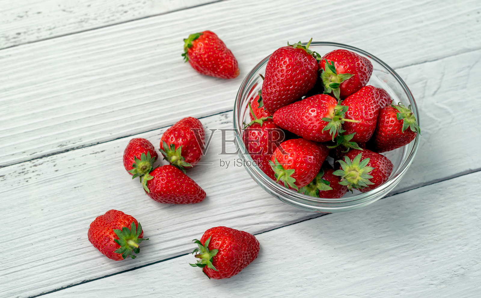 草莓碗照片摄影图片