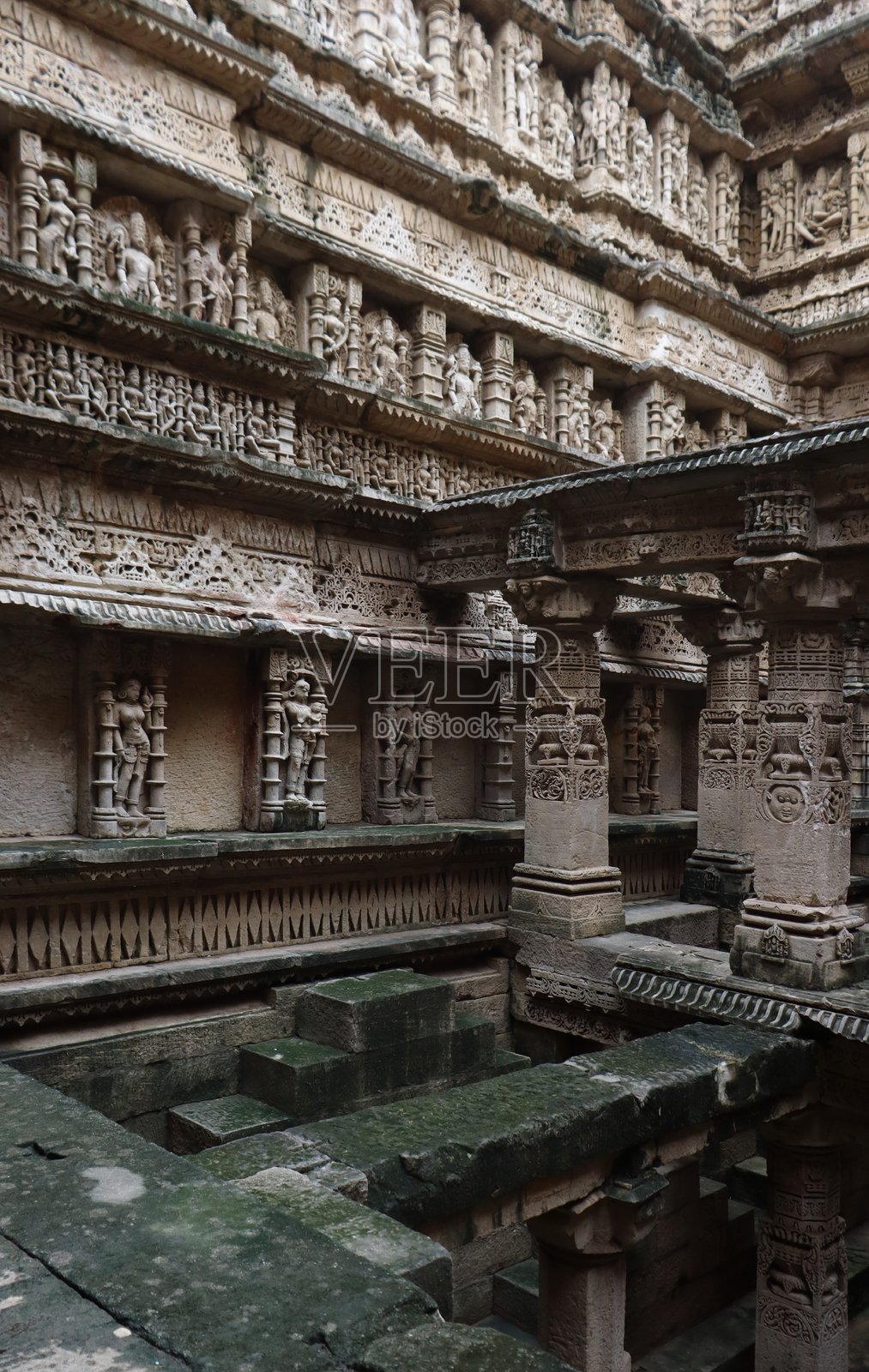 旅行时拍摄的古老世界遗产地拉尼基瓦夫照片摄影图片