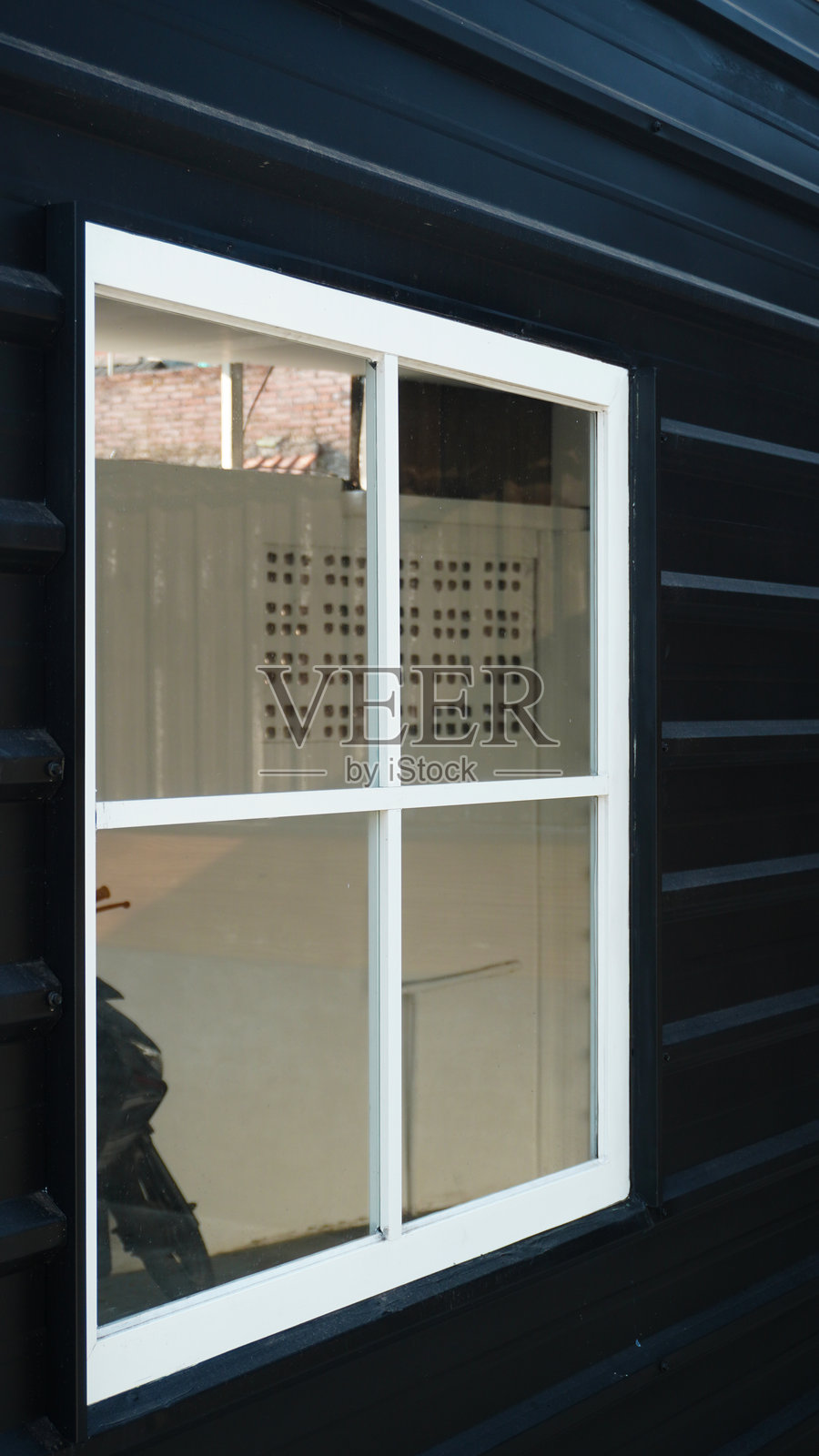 白色窗户照片摄影图片