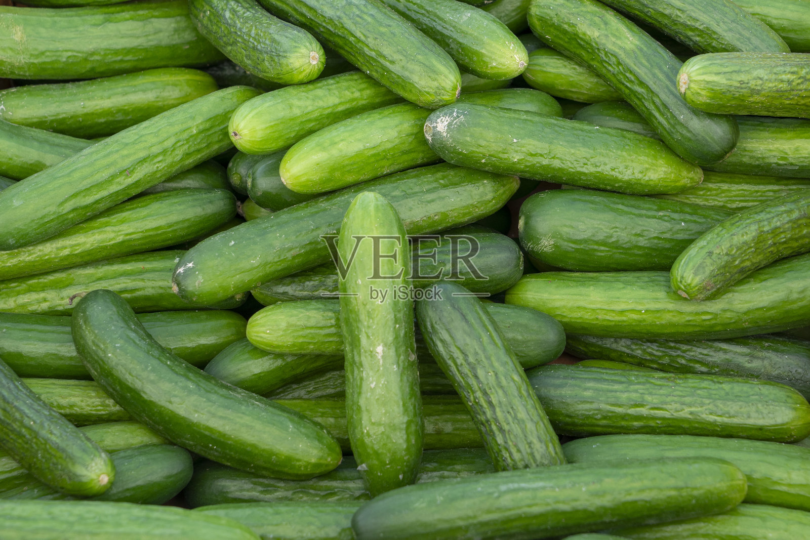 黄瓜的俯视图作为食物背景照片摄影图片