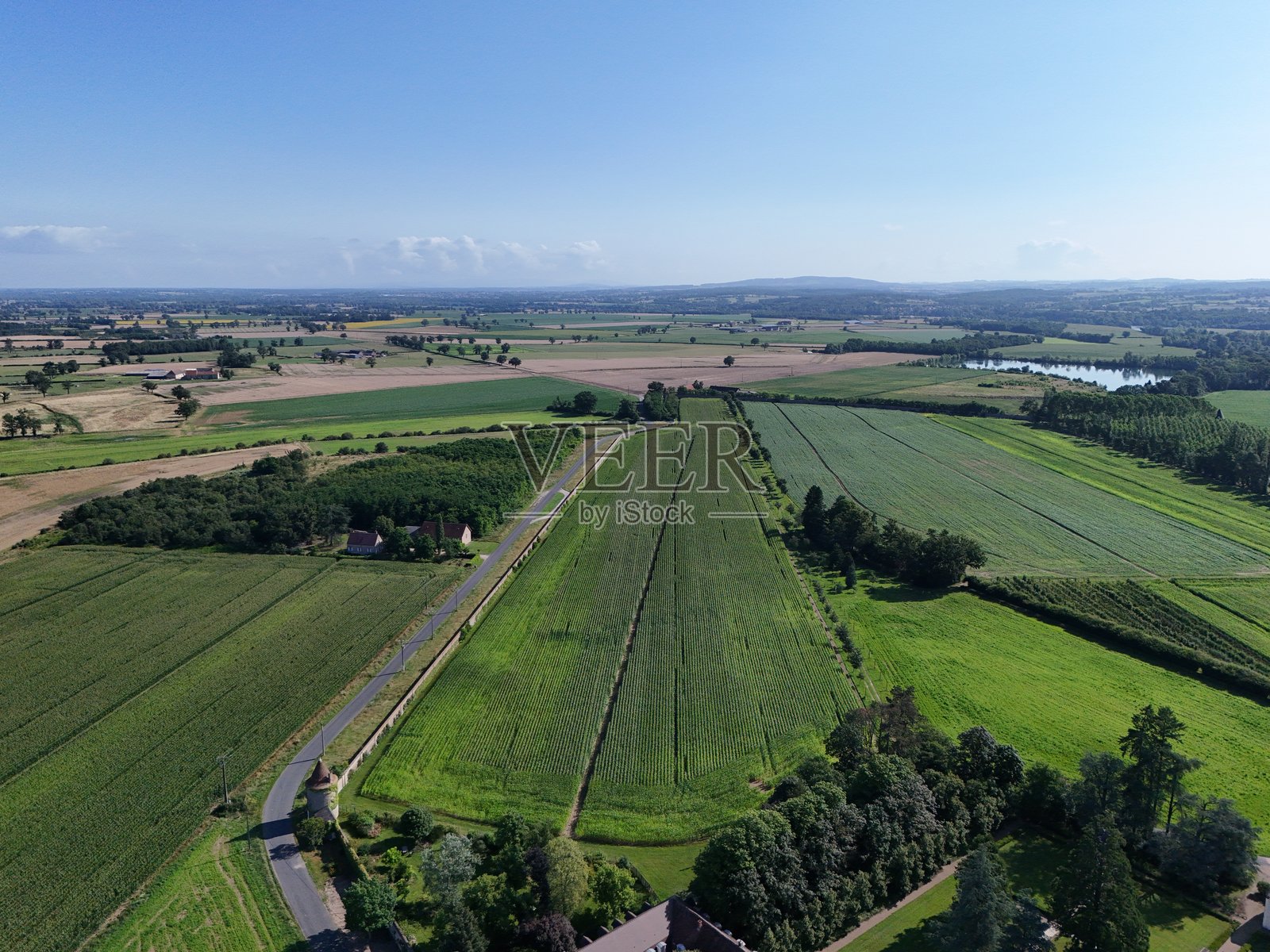 从天空俯瞰的田野照片摄影图片