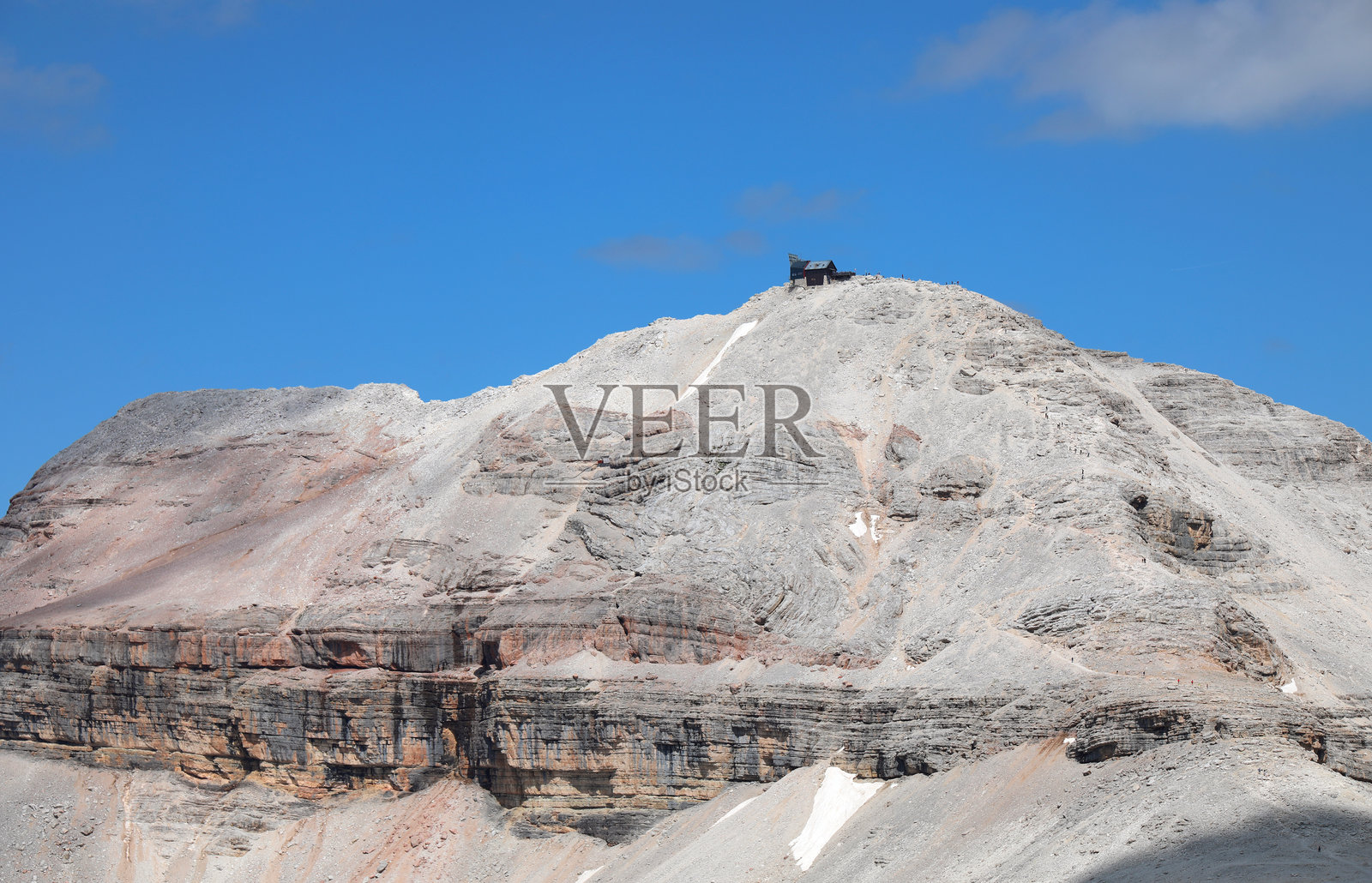意大利北部的皮兹博山,属于欧洲阿尔卑斯山脉的多洛米蒂山脉,以及名为法萨小屋的山间避难所。照片摄影图片