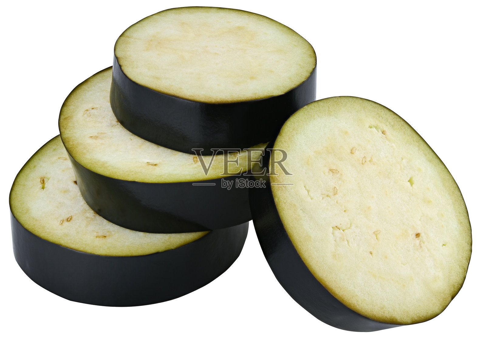 切片的茄子,背景为白色,完全聚焦。照片摄影图片