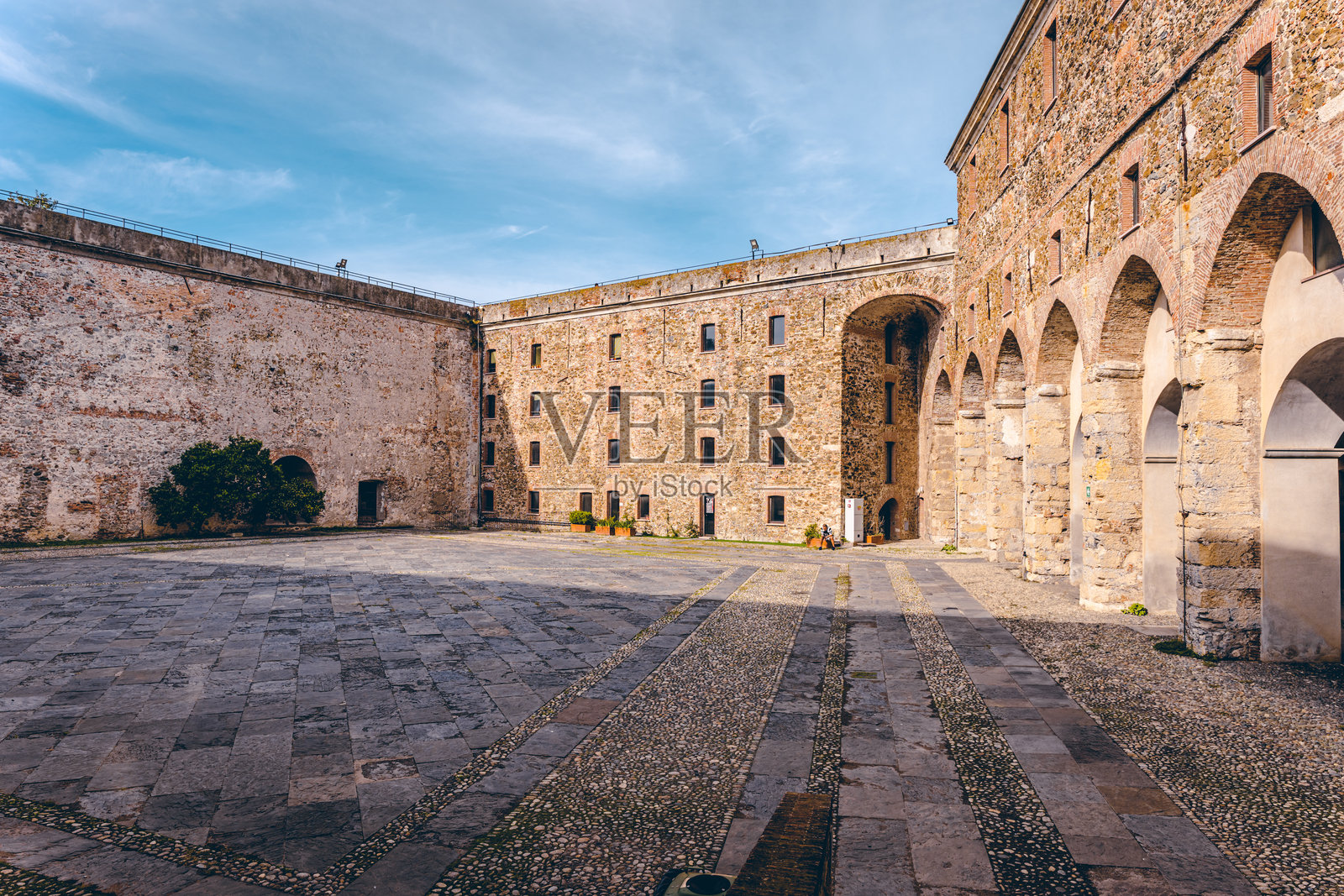 意大利萨沃纳旅游小镇的发现照片摄影图片