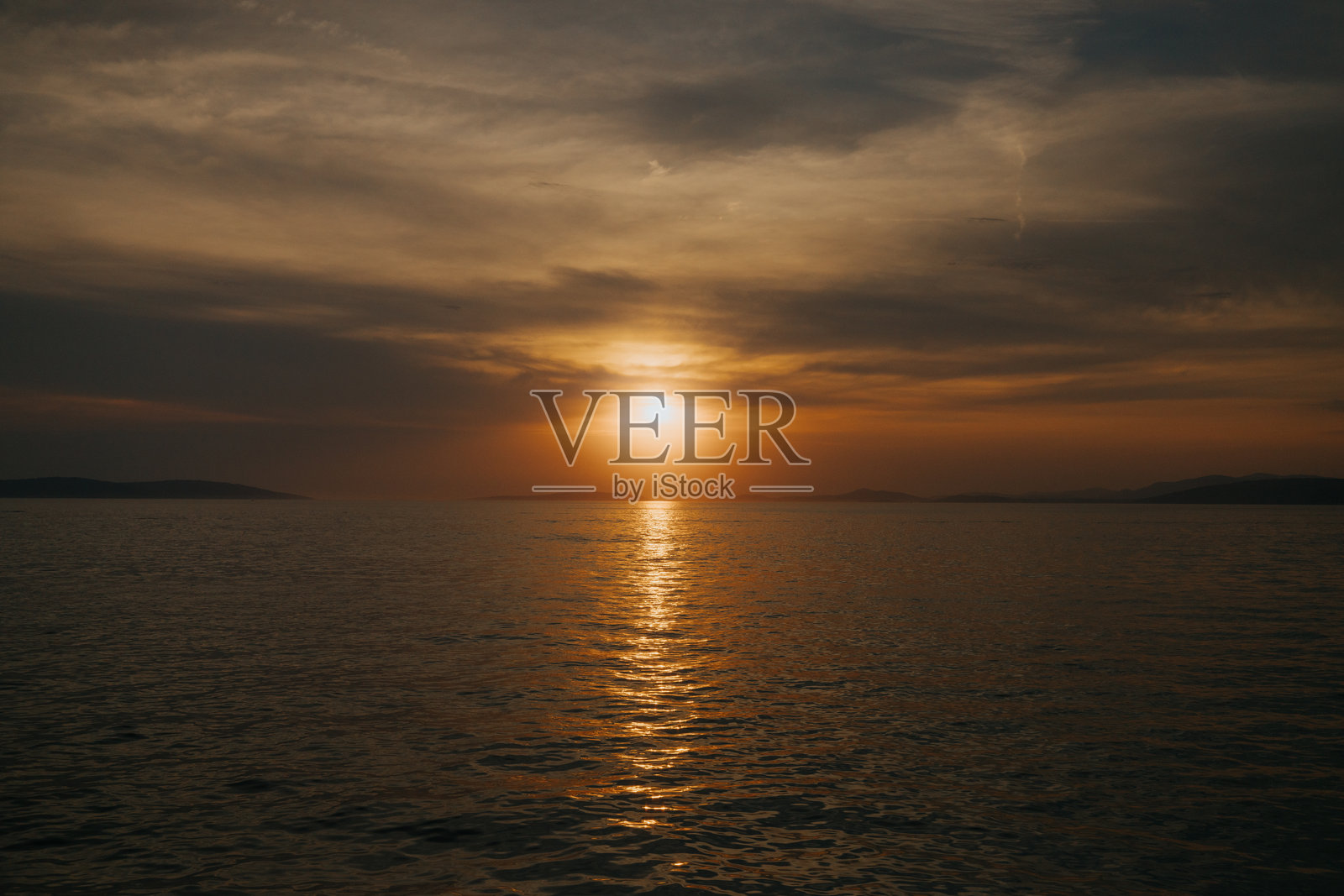 克罗地亚亚得里亚海的日落照片摄影图片