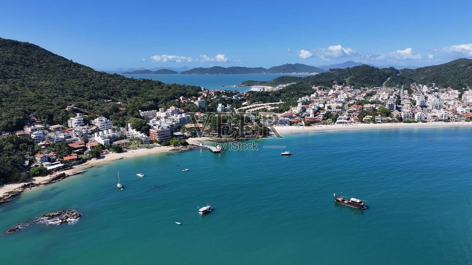 巴西圣卡塔琳娜州博明哈斯的拉戈因哈海滩。照片摄影图片