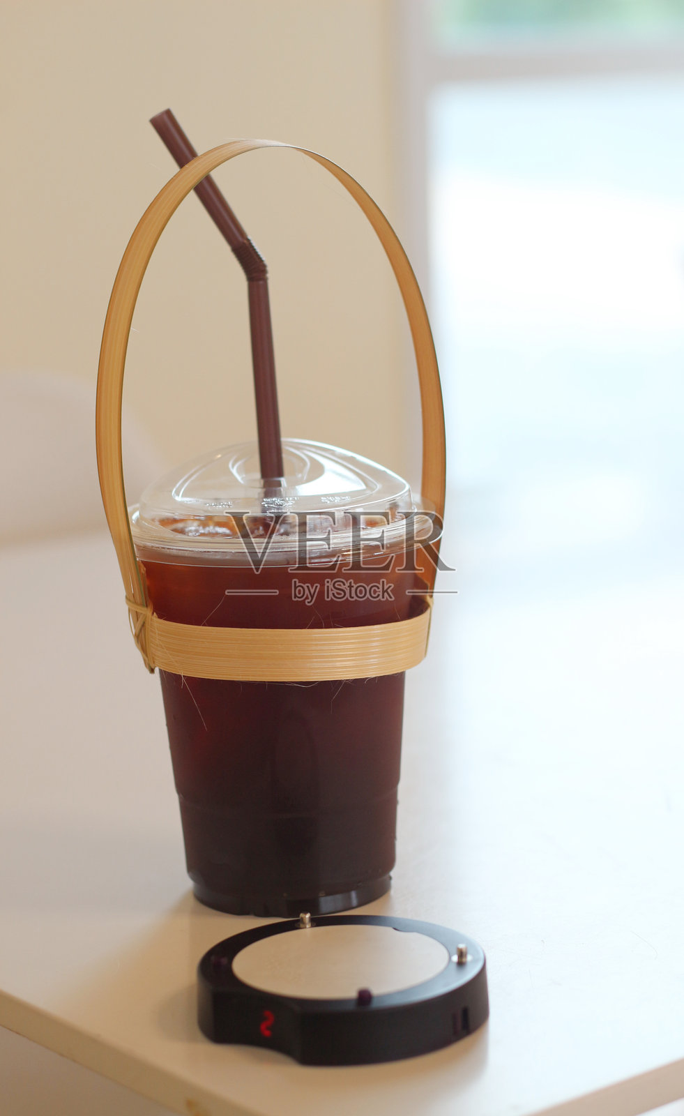 咖啡馆里的黑咖啡照片摄影图片