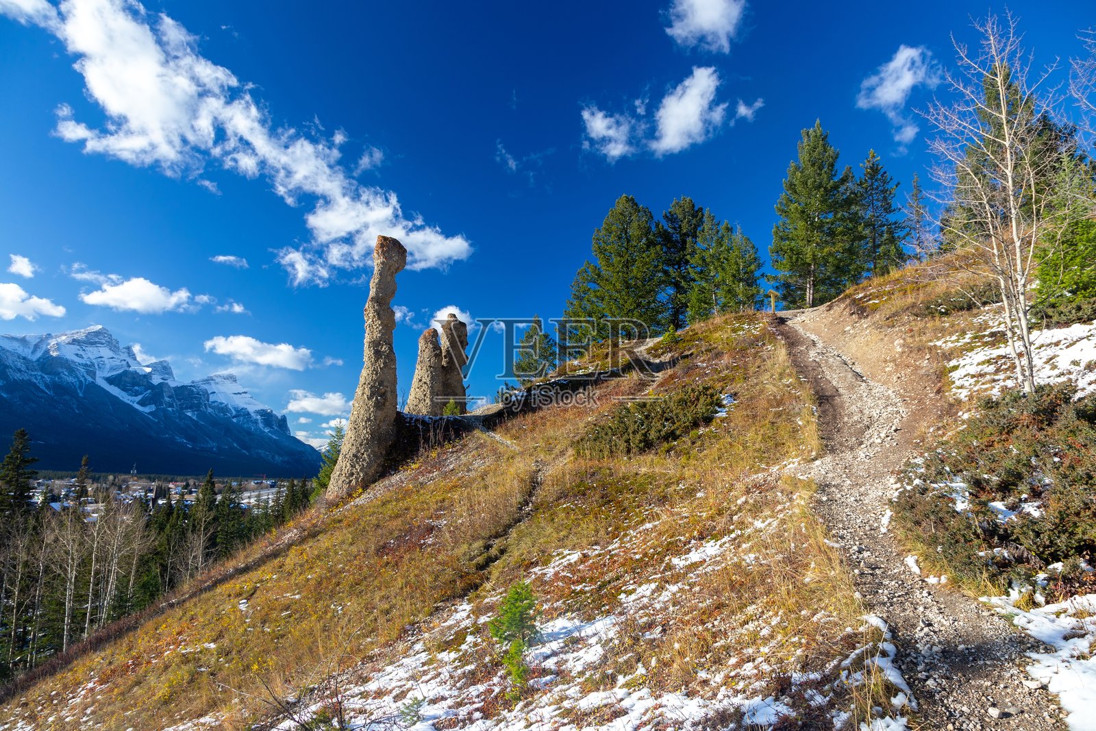 侵蚀的胡杜岩石地貌照片摄影图片