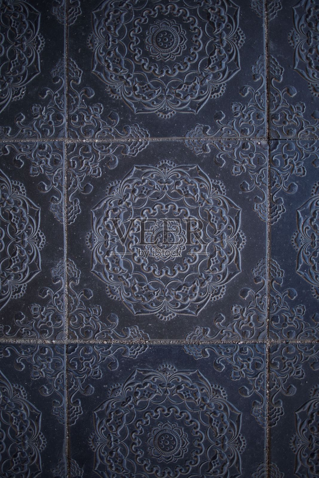 细致的瓷砖图案特写,展现复杂的设计照片摄影图片