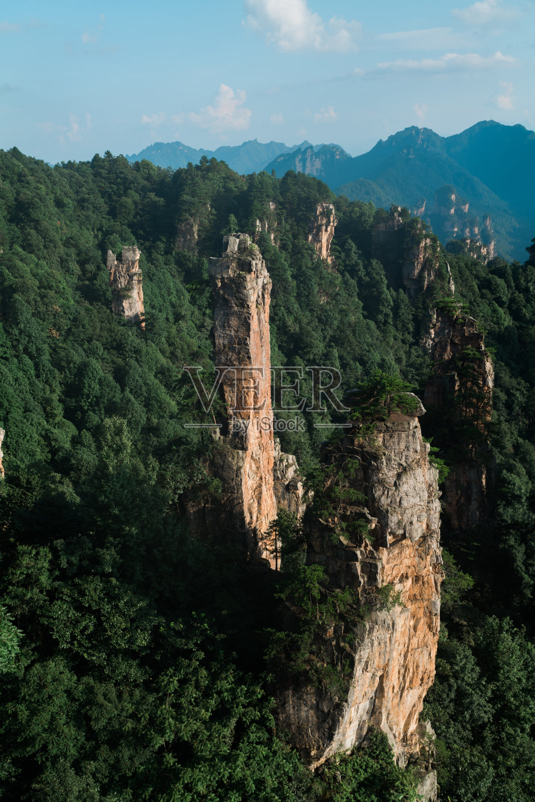 中国张家界壮观景观的鸟瞰图照片摄影图片