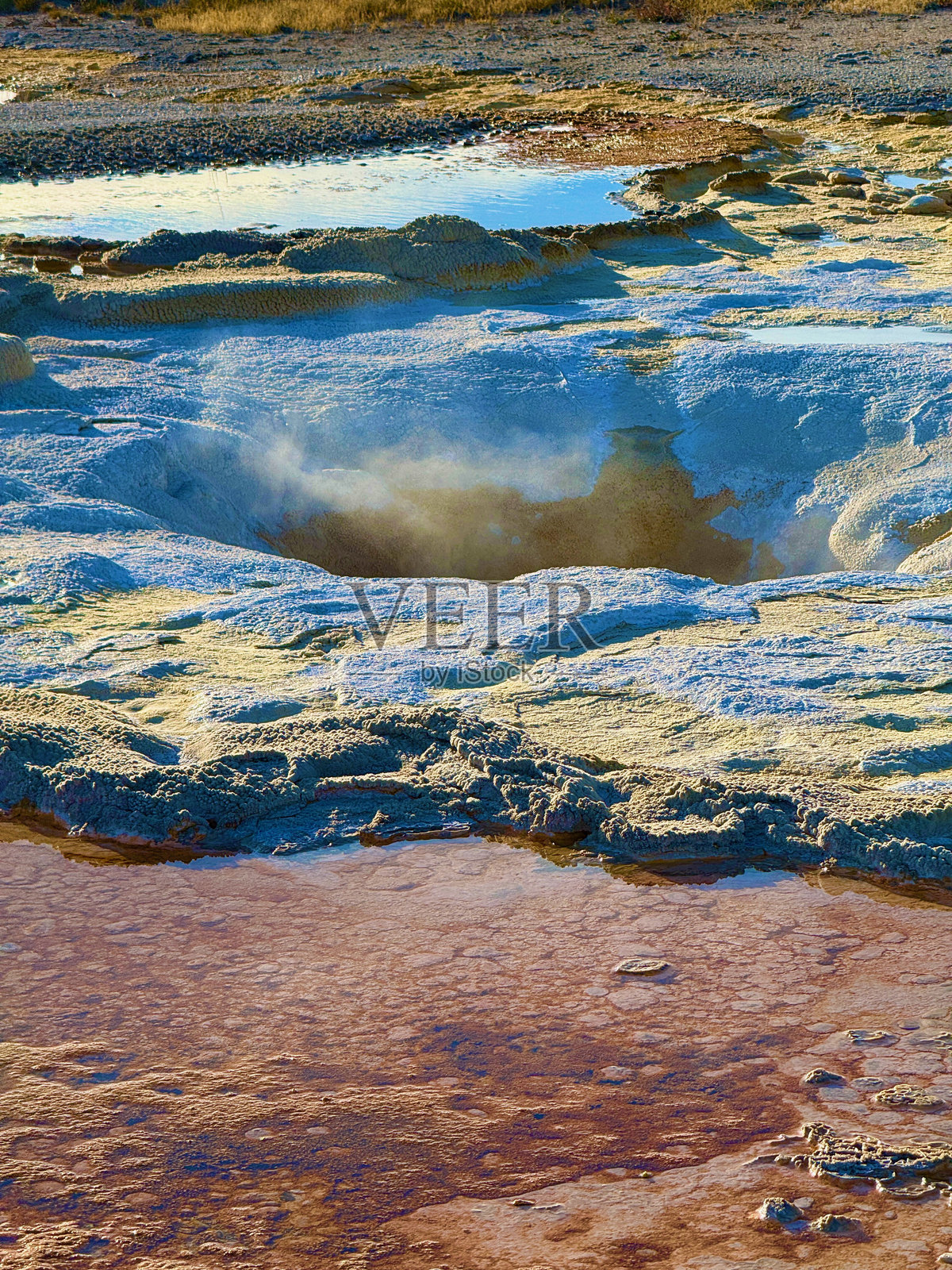 黄石国家公园的上间歇泉盆地照片摄影图片