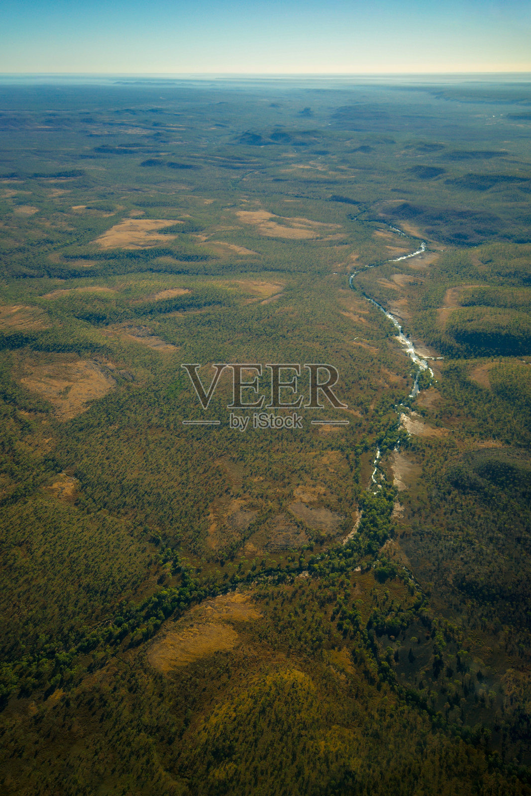 西澳大利亚北部米切尔高原蜿蜒的河流,鸟瞰图照片摄影图片