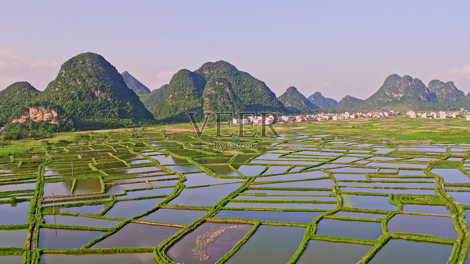 桂林喀斯特地貌,漓江,阳朔,广西,中国,亚洲。照片摄影图片