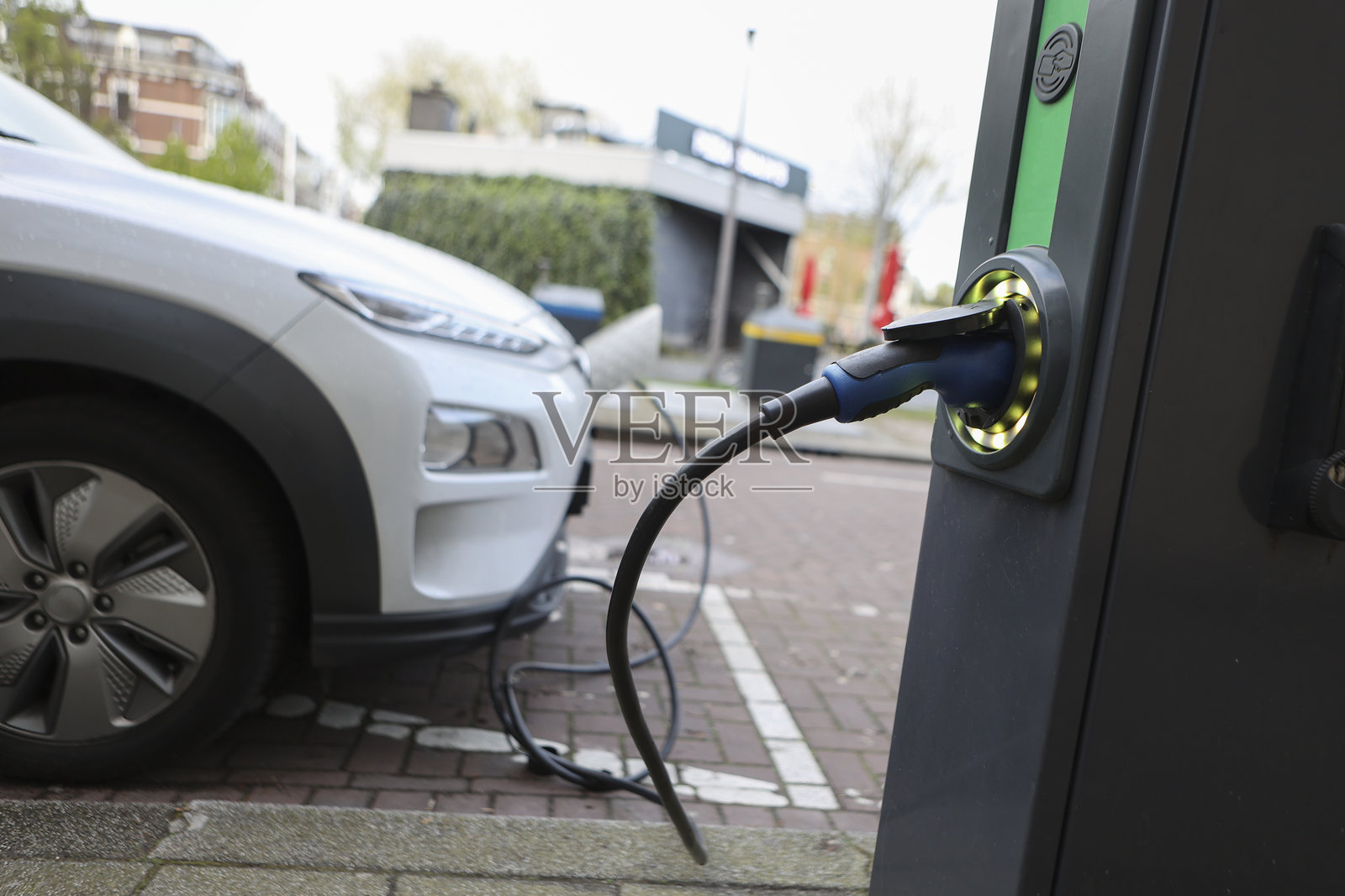 电动汽车充电照片摄影图片